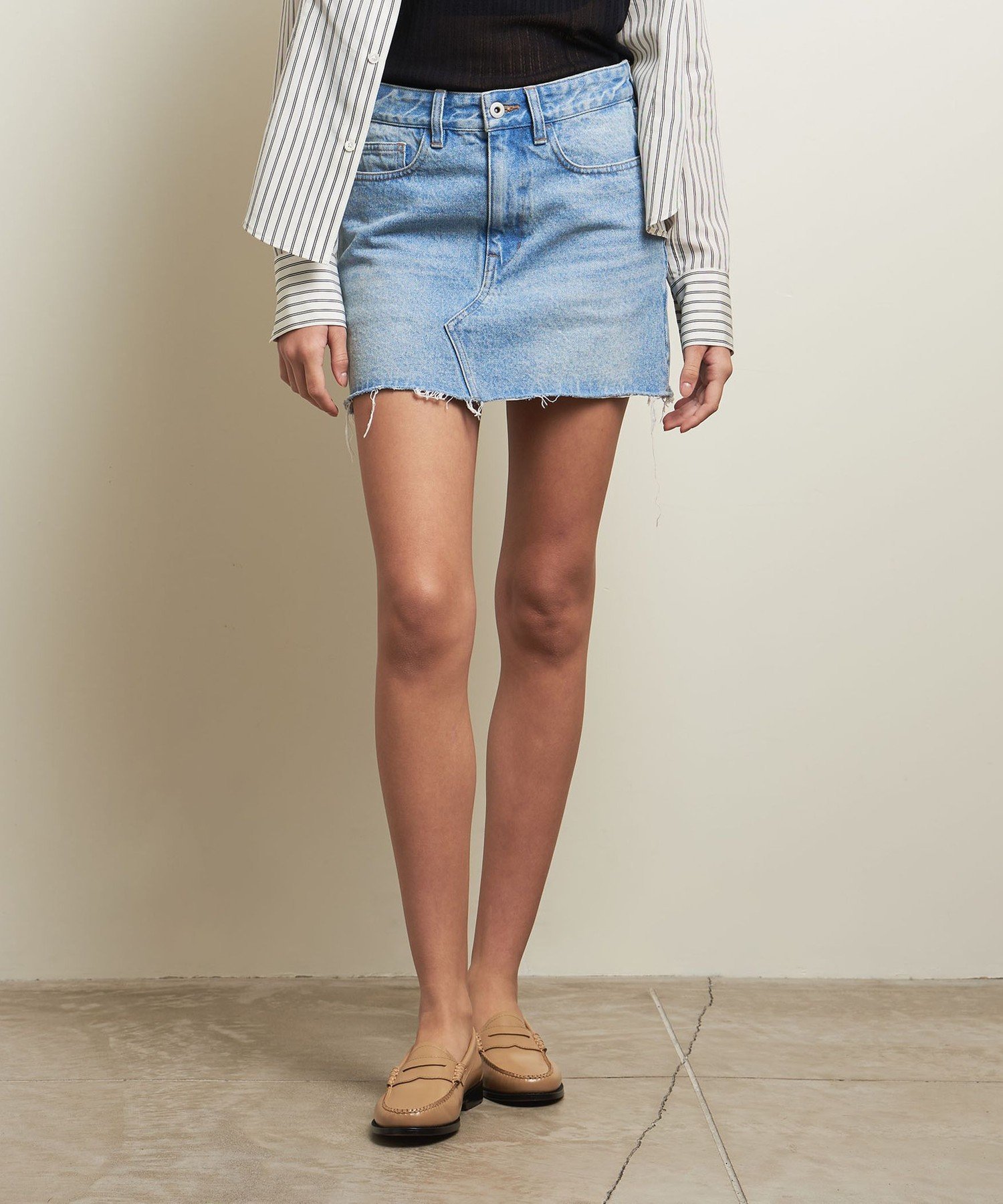 【ユナイテッドアローズ/UNITED ARROWS】のATTISESSION 12オンス デニム ミニスカート インテリア・キッズ・メンズ・レディースファッション・服の通販 founy(ファニー) 　ファッション　Fashion　レディースファッション　Fashion for Women　スカート　Skirts　ミニスカート　Mini Skirts　カットオフ　Cut-Off Design　スウェット / スエット　Sweatshirt, Sweatwear　ソックス　Socks, Hosiery　タイツ　Tights, Legwear　デニム　Denim, Jeans Material　トレンド　Trend, Trending Now　ヘムライン　Hemline, Bottom Cut　ミニスカート　Mini Skirt, Short Skirt　リメイク　Remake, Reconstructed　アウトレット　Outlet / Clearance　おすすめ　Recommended / Our Picks　LT.BLUE|ID: prp329100004836780 ipo3291000000035235431