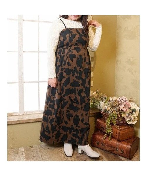 【ジェイ アンド シュプール/Re J&SUPURE】の【Komachiコラボ】カウ柄キャミワンピース 人気、トレンドファッション・服の通販 founy(ファニー) 　ファッション　Fashion　レディースファッション　Fashion for Women　ワンピース　Dresses　キャミソールワンピース　Camisole Dresses　アニマル　Animal Print　インナー　Innerwear　キャミワンピース　Cami Dress, Slip Dress　コラボ　Collaboration, Collab　シャーリング　Shirring, Ruched　トレンド　Trend, Trending Now　フレア　Flare, Flared　プリント　Print, Printed Pattern　ポケット　Pocket, Pocket Detail　ロング　Long, Long-Length　 other-1|ID: prp329100004836795 ipo3291000000035235574