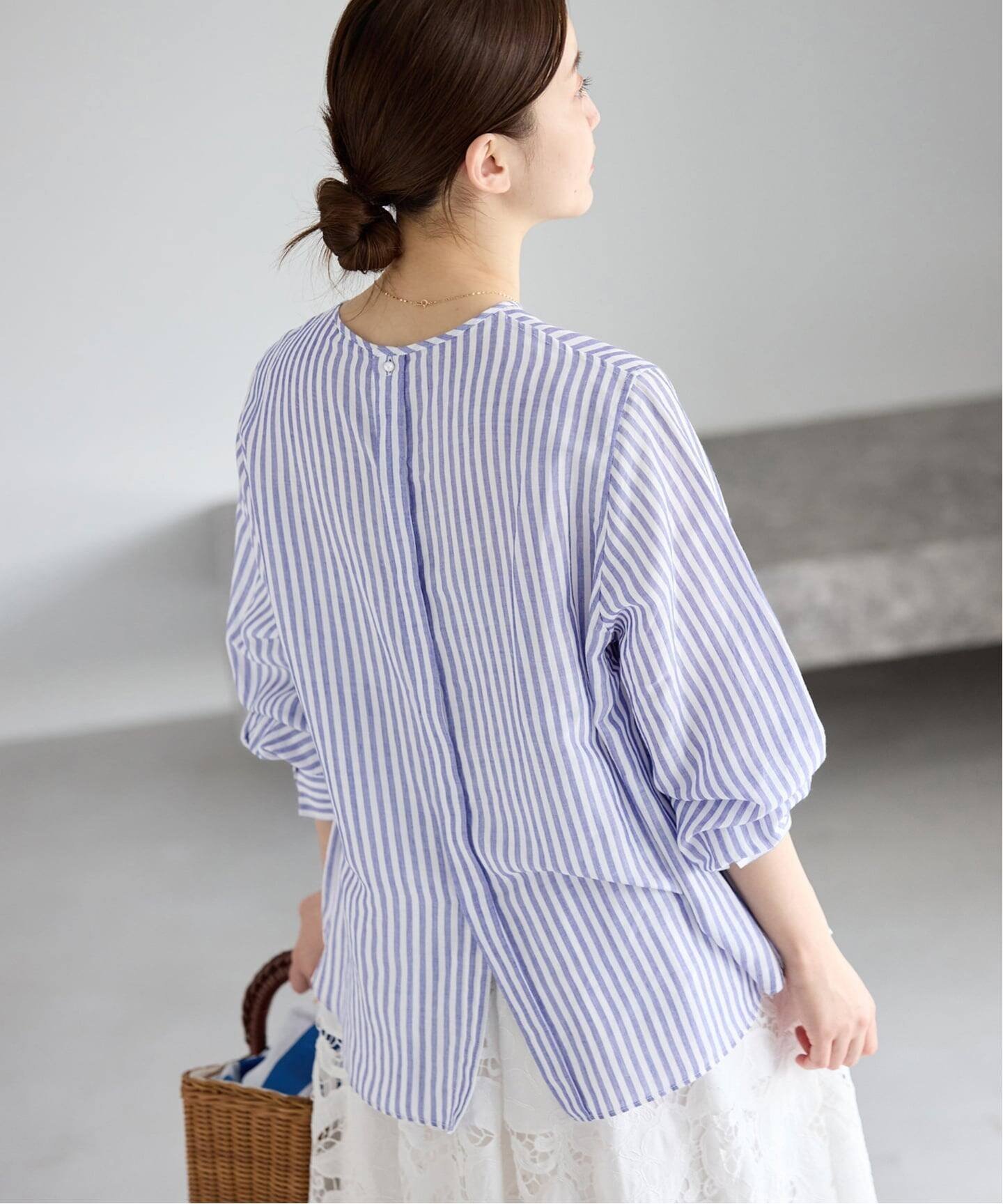 【イエナ/IENA】の《WEB限定/追加2 》ラミーリヨセルノーカラーブラウス インテリア・キッズ・メンズ・レディースファッション・服の通販 founy(ファニー) 　ファッション　Fashion　レディースファッション　Fashion for Women　トップス・カットソー　Cut & Sew Tops　シャツ・ブラウス・オフィスカジュアル　Elegant Blouses & Button-Ups　2026年　2026　コンパクト　Compact, Small Size　スリット　Slit, Slit Detail　バランス　Balance, Style Balance　パール　Pearl, Pearl Accent　定番　Standard, Basic Item　サックスブルー B|ID: prp329100004836799 ipo3291000000035235670