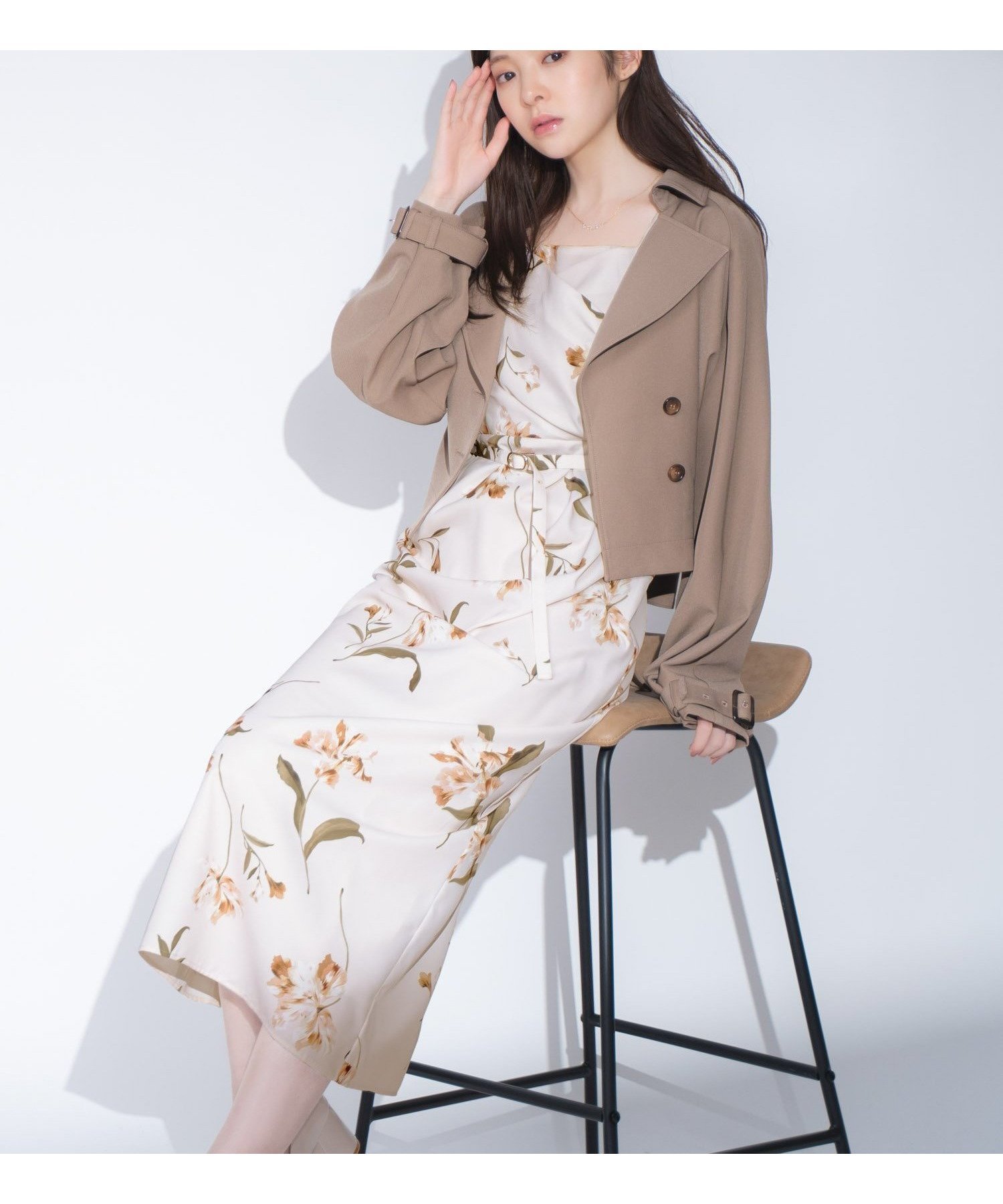 【ノエラ/Noela】のペイントフラワーワンピース インテリア・キッズ・メンズ・レディースファッション・服の通販 founy(ファニー) 　ファッション　Fashion　レディースファッション　Fashion for Women　ワンピース　Dresses　スリーブ　Sleeve, Long Sleeve / Short Sleeve　チューリップ　Tube, Tube Top　ドレープ　Drape, Draping Fabric　プリント　Print, Printed Pattern　ポケット　Pocket, Pocket Detail　エレガント 上品　Elegant　イエロー|ID: prp329100004836837 ipo3291000000035236028