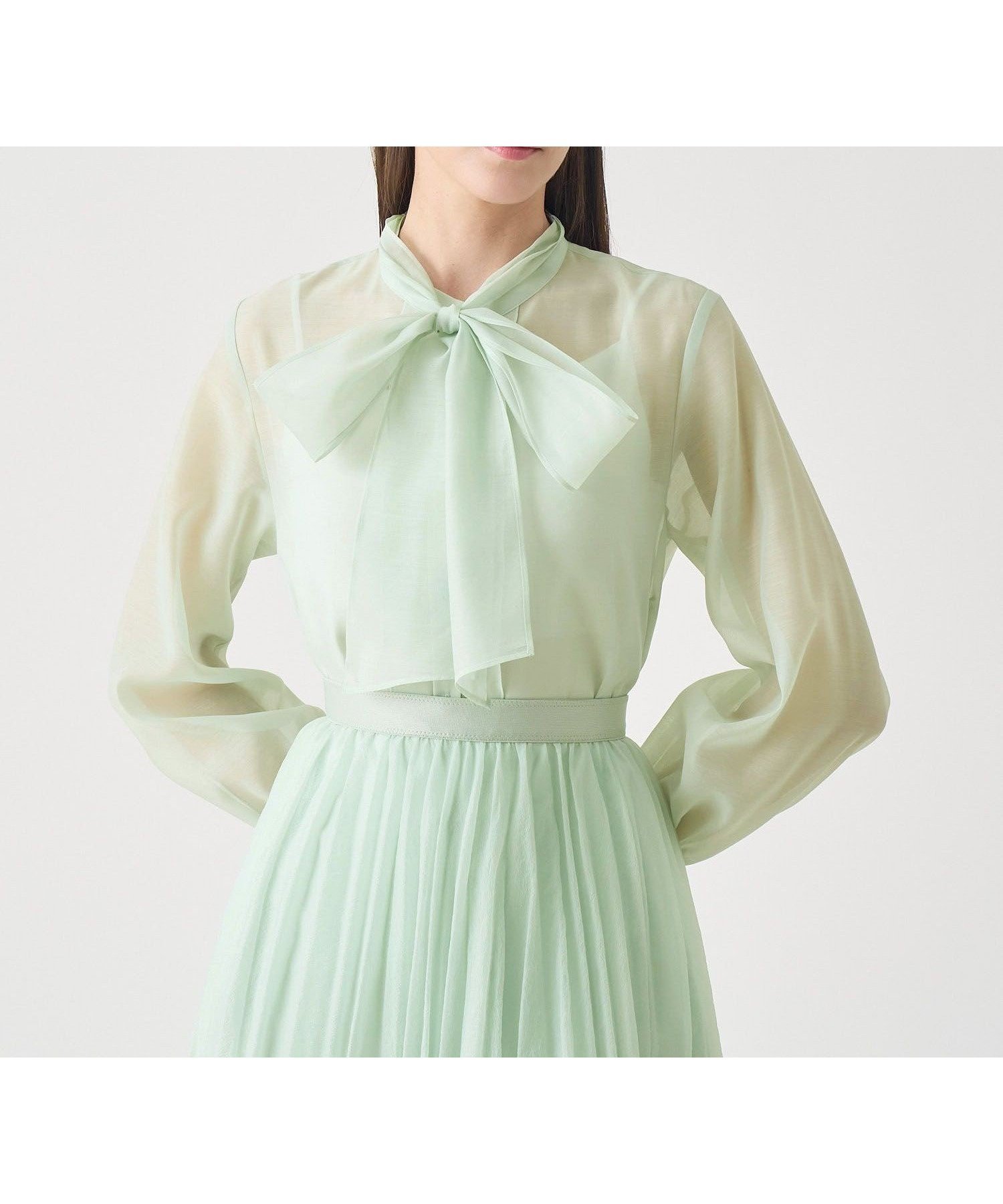 【アナイ/ANAYI】の【Eternal Line 2026】シアーオーガンボウタイ ブラウス インテリア・キッズ・メンズ・レディースファッション・服の通販 founy(ファニー) 　ファッション　Fashion　レディースファッション　Fashion for Women　トップス・カットソー　Cut & Sew Tops　シャツ・ブラウス・オフィスカジュアル　Elegant Blouses & Button-Ups　インナー　Innerwear　オーガンジー　Organza Fabric　キャミソール　Camisole, Spaghetti Strap Top　ギャザー　Gathered, Ruffled　シアー　Sheer, See-Through　スマート　Smart, Elegant　フリル　Frill, Ruffle　フロント　Front, Front Design　ボウタイ　Bow Tie, Neck Bow　再入荷　Restock / Back in Stock　エレガント 上品　Elegant　mint green|ID: prp329100004836892 ipo3291000000035236694