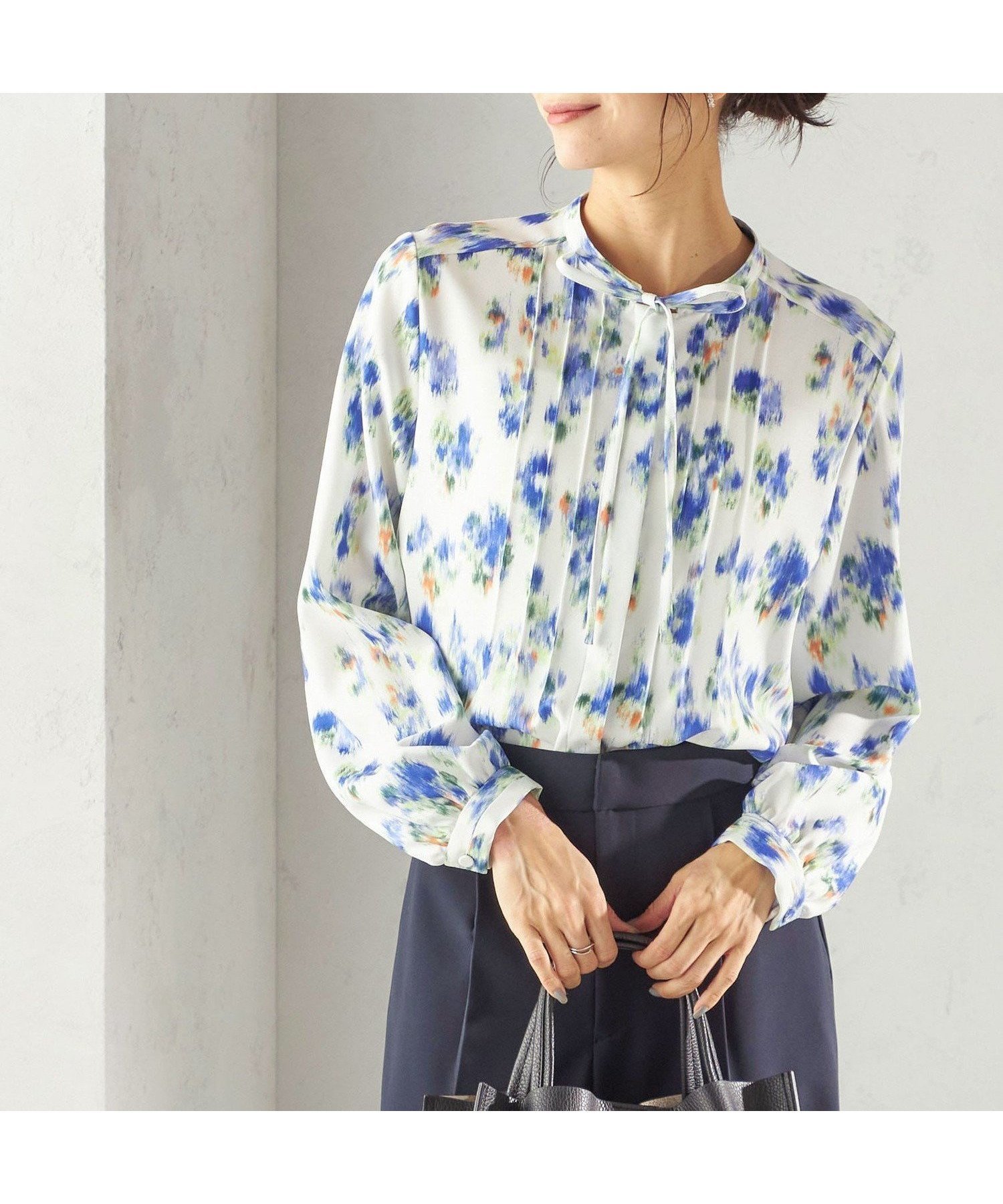 【シップス フォー ウィメン/SHIPS】の洗濯機可能 無地 / プリント ピンタック ブラウス(セレモニー対応可) インテリア・キッズ・メンズ・レディースファッション・服の通販 founy(ファニー) 　ファッション　Fashion　レディースファッション　Fashion for Women　トップス・カットソー　Cut & Sew Tops　シャツ・ブラウス・オフィスカジュアル　Elegant Blouses & Button-Ups　インナー　Innerwear　オケージョン　Occasion Wear　カフス　Cuff Design　クラシック　Classic, Timeless Style　ジャケット　Jacket, Outerwear　パーティ　Party, Party Style　フロント　Front, Front Design　プリント　Print, Printed Pattern　ボトム　Bottoms, Lower Wear　ポケット　Pocket, Pocket Detail　モダン　Modern, Contemporary　無地　Plain, Solid Color　リボン　Ribbon, Bow　おすすめ　Recommended / Our Picks　セレモニー　Ceremony　入学式　Entrance Ceremony　卒業式　Graduation Ceremony　結婚式　Wedding　2026年　2026　ブルー|ID: prp329100004836976 ipo3291000000035238338