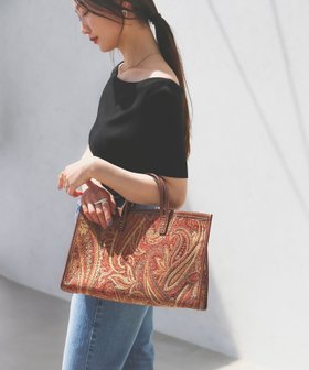 【デミルクス ビームス/Demi-Luxe BEAMS】のA VACATION / BREAD M PAISLEY トートバッグ 人気、トレンドファッション・服の通販 founy(ファニー) ファッション Fashion レディースファッション Fashion for Women バッグ Bags オレンジ Orange コンパクト Compact, Small Size ショルダー Shoulder, Shoulder Strap トリミング Trimming, Decorative Edge 人気 Popular, Best Seller フォルム Silhouette, Form ペイズリー Paisley, Ethnic Pattern ポーチ Pouch, Small Case |ID:prp329100004837100