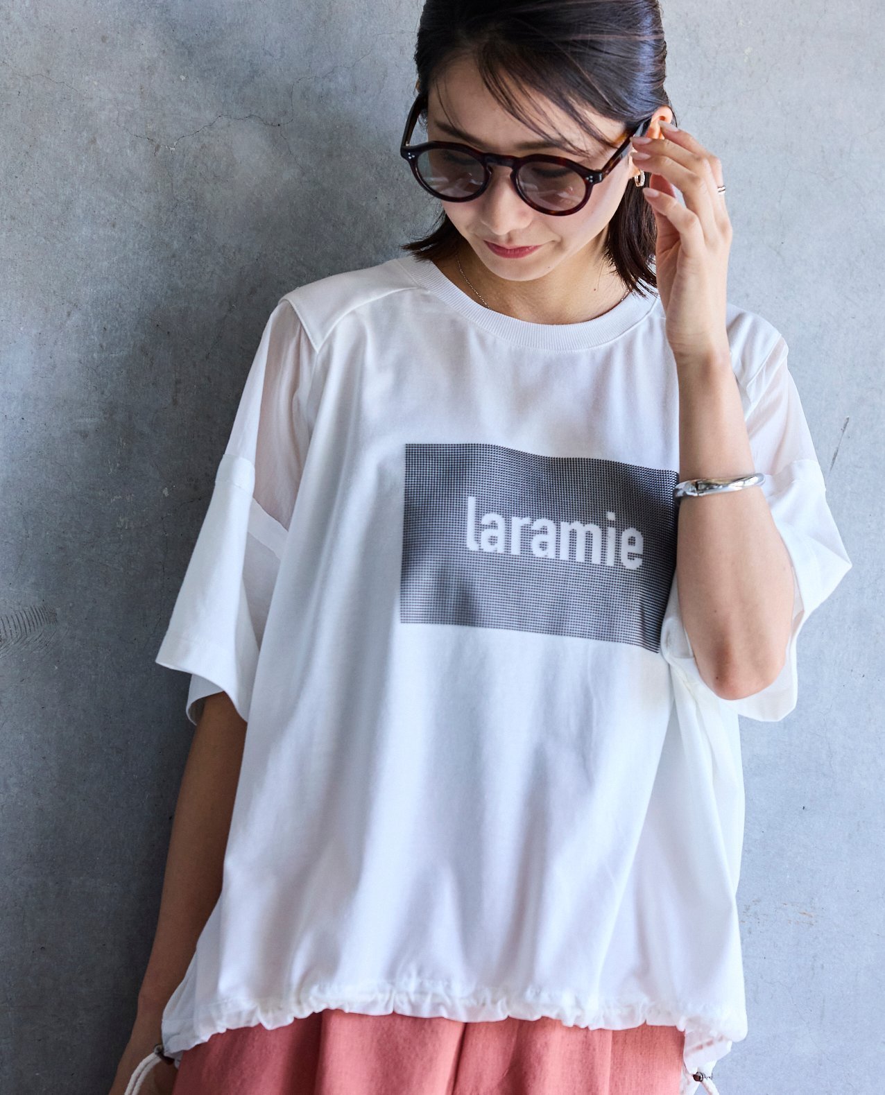 【イーブス/YEVS】の別布切替シリコンPTワイドプルオーバー 人気、トレンドファッション・服の通販 founy(ファニー) 　ファッション　Fashion　レディースファッション　Fashion for Women　トップス・カットソー　Cut & Sew Tops　カジュアルプルオーバー・ニットトップス　Pullovers & Knit Tops / Casual Pullovers　おすすめ　Recommended / Our Picks　サンダル　Sandals, Summer Shoes　シリコン　Silicone, Silicone Material　シンプル　Simple, Minimal　スニーカー　Sneakers, Trainers　スポーティ　Sporty, Casual Athletic　タフタ　Taffeta, Structured Fabric　デニム　Denim, Jeans Material　トレンド　Trend, Trending Now　フロント　Front, Front Design　プリント　Print, Printed Pattern　モチーフ　Motif, Design Theme　リラックス　Relax, Relaxed Fit　ワイド　Wide, Wide Fit　切替　Switching, Contrast Panel　厚底　Platform Shoes　 other-1|ID: prp329100004837149 ipo3291000000035241059