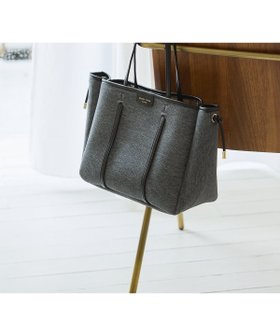 【サマンサタバサ/SamanTha Thavasa】のデニム調キャンバスデザイン 合皮トートバッグ 大サイズ 人気、トレンドファッション・服の通販 founy(ファニー) ファッション Fashion レディースファッション Fashion for Women バッグ Bags キャンバス Canvas, Canvas Fabric 軽量 Lightweight, Ultra Light 財布 Wallet, Purse デニム Denim, Jeans Material ラップ Wrap, Wrap Design ビジネス 仕事 通勤 Business / Work / Commuting |ID:prp329100004837183