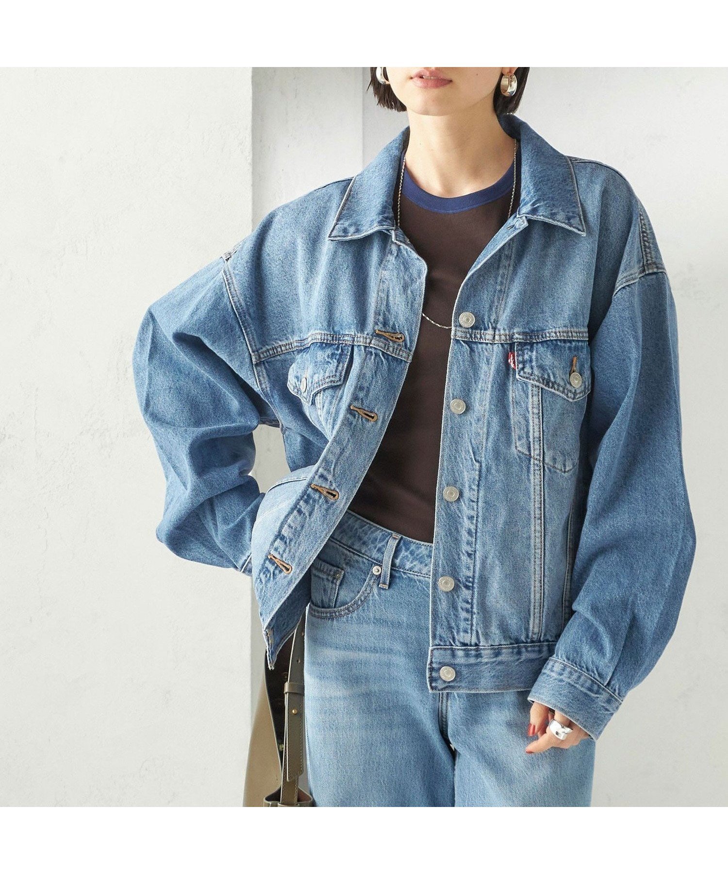 【シップス フォー ウィメン/SHIPS】のLevi s 90S TRUCKER JACKET インテリア・キッズ・メンズ・レディースファッション・服の通販 founy(ファニー) 　ファッション　Fashion　レディースファッション　Fashion for Women　アウター　Coat / Outerwear Collection　レディースジャケット・軽アウター　Jackets　シェイプ　Shape, Slim Fit　シンプル　Simple, Minimal　ジーンズ　Jeans, Denim Pants　スタンダード　Standard, Basic　デニム　Denim, Jeans Material　定番　Standard, Basic Item　人気　Popular, Best Seller　ポケット　Pocket, Pocket Detail　2026年　2026　ブルー|ID: prp329100004837261 ipo3291000000035242484