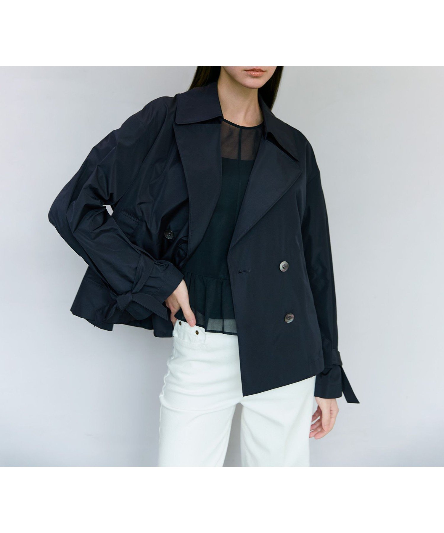 【エポカ/EPOCA】のライトメモリータフタ ショートトレンチコート インテリア・キッズ・メンズ・レディースファッション・服の通販 founy(ファニー) 　ファッション　Fashion　レディースファッション　Fashion for Women　アウター　Coat / Outerwear Collection　コート・ロングコート・ピーコート　Long Coats, Peacoats & More　トレンチコート / 春秋の定番アウター　Trench Coats　おすすめ　Recommended / Our Picks　イタリア　Italy　シャンブレー　Chambray, Denim-Like Fabric　ショート　Short, Short Length　タフタ　Taffeta, Structured Fabric　ダブル　Double, Double-Breasted　ドロップ　Drop Shoulder, Dropped Style　リボン　Ribbon, Bow　エレガント 上品　Elegant　春　Spring　秋　Autumn　軽量　Lightweight, Ultra Light　ネイビー|ID: prp329100004837356 ipo3291000000035243706