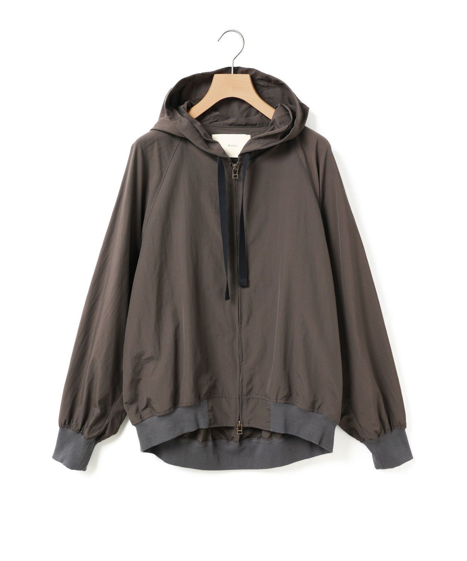 【マーコート/MARcourt】のMidiUmi フード付きブルゾン インテリア・キッズ・メンズ・レディースファッション・服の通販 founy(ファニー) 　ファッション　Fashion　レディースファッション　Fashion for Women　アウター　Coat / Outerwear Collection　ブルゾンジャケット・スポーティアウター　Blouson Jackets　おすすめ　Recommended / Our Picks　コンパクト　Compact, Small Size　フィット　Fit, Slim Fit　ブルゾン　Blouson, Bomber Jacket　ポケット　Pocket, Pocket Detail　無地　Plain, Solid Color　軽量　Lightweight, Ultra Light　長袖　Long Sleeve, Full Sleeve　チャコールグレー|ID: prp329100004837405 ipo3291000000035244172