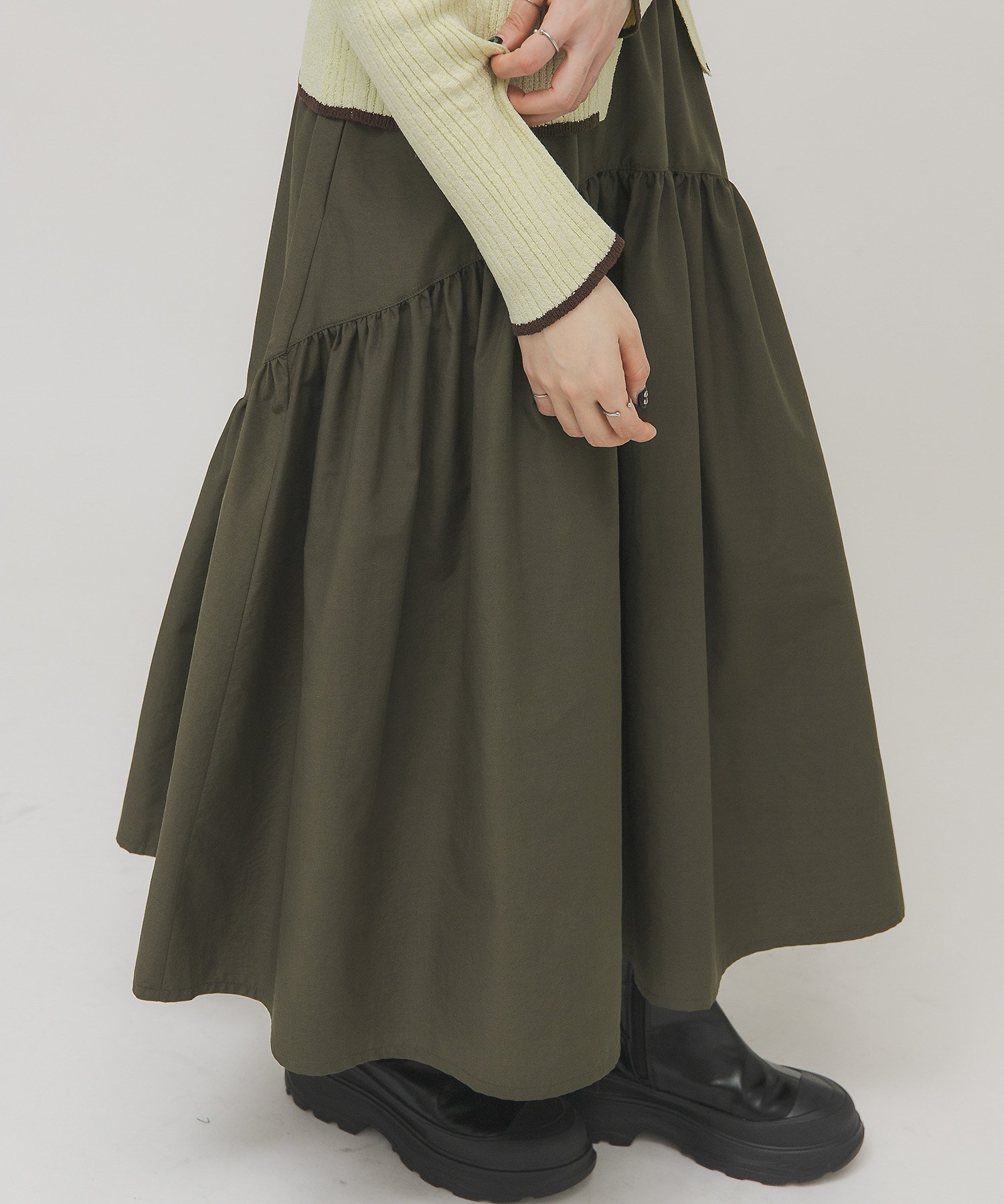 【ケービーエフ/KBF / URBAN RESEARCH】のボリュームミディスカート インテリア・キッズ・メンズ・レディースファッション・服の通販 founy(ファニー) 　ファッション　Fashion　レディースファッション　Fashion for Women　スカート　Skirts　2026年　2026　トレンド　Trend, Trending Now　ラウンド　Round, Round Neck　夏　Summer　S/S・春夏　SS, Spring/Summer, Warm Season　グリーン系その他|ID: prp329100004837472 ipo3291000000035244950