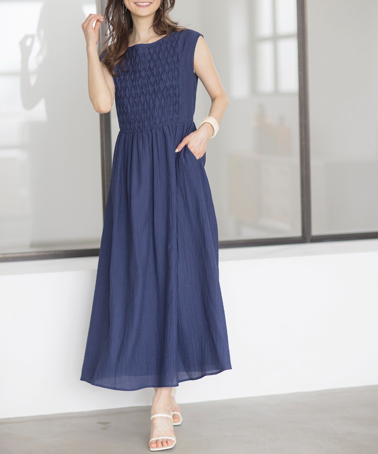 【ラナン/Ranan】のひんやり!シャーリング風デザインロン インテリア・キッズ・メンズ・レディースファッション・服の通販 founy(ファニー) 　ファッション　Fashion　レディースファッション　Fashion for Women　サマー　Summer, Summer Style　シャーリング　Shirring, Ruched　スリーブ　Sleeve, Long Sleeve / Short Sleeve　フィット　Fit, Slim Fit　フレンチ　French, French Style　フロント　Front, Front Design　ポケット　Pocket, Pocket Detail　夏　Summer　ネイビー|ID: prp329100004837487 ipo3291000000035245193