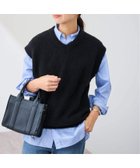 【フレームワーク/FRAMeWORK】のATON/エイトン WOOL CASHMERE BOUCLE V-NECK VEST 人気、トレンドファッション・服の通販 founy(ファニー) ファッション Fashion レディースファッション Fashion for Women アウター Coat / Outerwear Collection トップス・カットソー Cut & Sew Tops ベスト&ジレ / 重ね着スタイル Vests & Gilets Vネックトップス V-Neck Tops / V-Cut Neckline Shirts スタンダード Standard, Basic スマート Smart, Elegant トレンド Trend, Trending Now ベーシック Basic, Essential thumbnail ブラック|ID: prp329100004837508 ipo3291000000035245383