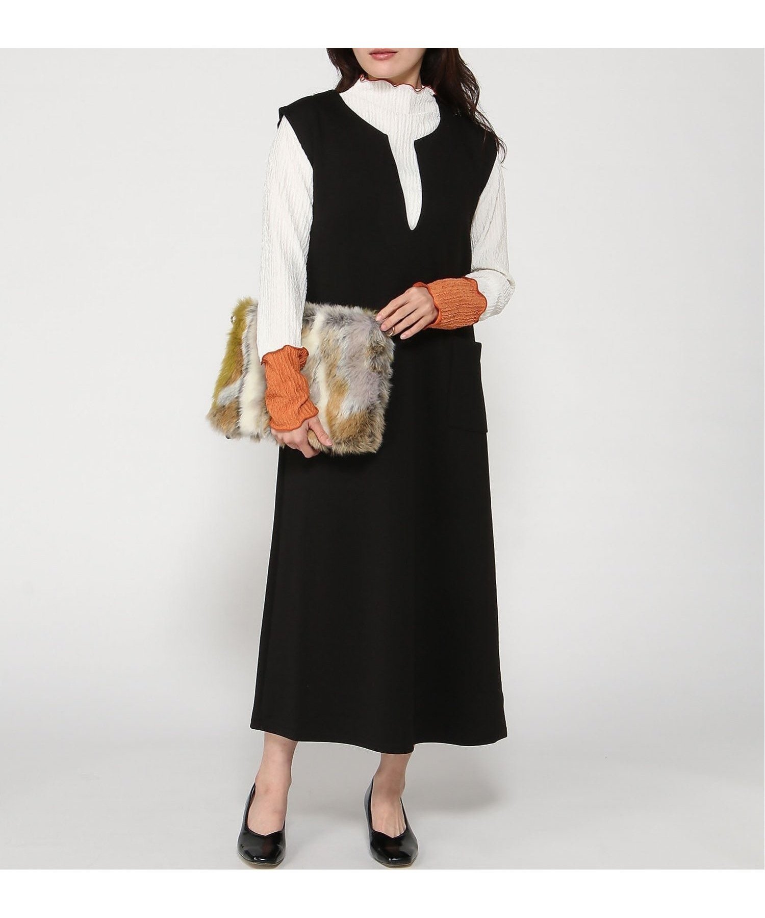 【インタープラネット/INTERPLANET】のダンボールニットフレンチスリーブ深Vワンピース インテリア・キッズ・メンズ・レディースファッション・服の通販 founy(ファニー) 　ファッション　Fashion　レディースファッション　Fashion for Women　ワンピース　Dresses　カットソー　Cut and Sewn Top　フォーマル　Formal, Dressy　ベーシック　Basic, Essential　ポケット　Pocket, Pocket Detail　エレガント 上品　Elegant　入学式　Entrance Ceremony　卒業式　Graduation Ceremony　ブラック|ID: prp329100004837519 ipo3291000000035245506