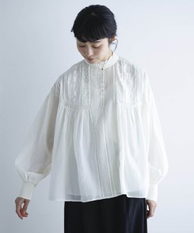 【スタディオ クリップ/studio CLIP】の《先行 /natural by clip》エンブロイダリーブラウス 人気、トレンドファッション・服の通販 founy(ファニー) 雑誌掲載アイテム Magazine Picks & Fashion Features ファッション雑誌 Fashion Magazines Liniere リンネル ファッション Fashion レディースファッション Fashion for Women トップス・カットソー Cut & Sew Tops シャツ・ブラウス・オフィスカジュアル Elegant Blouses & Button-Ups アクセサリー Fashion Accessories アンティーク Antique-Inspired オケージョン Occasion Wear 3月号 March Issue ジャケット Jacket, Outerwear スペシャル Special, Limited Edition 雑誌 Magazine, Fashion Magazine デニム Denim, Jeans Material フォーマル Formal, Dressy リラックス Relax, Relaxed Fit レース Lace, Lace Fabric セレモニー Ceremony 入学式 Entrance Ceremony 卒業式 Graduation Ceremony 結婚式 Wedding |ID:prp329100004837520