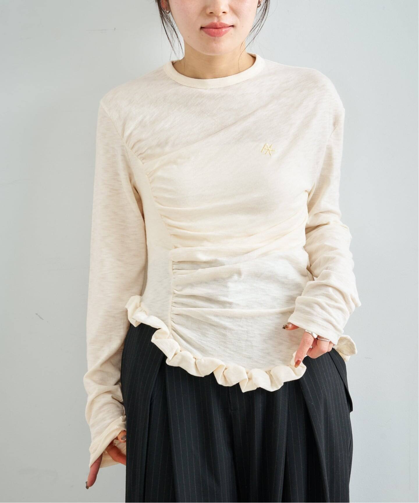 【ユーバイ スピック&スパン/U by Spick&Span】の【OURSAALTY / アワソルティ】 Pleasant Frill T-shirts インテリア・キッズ・メンズ・レディースファッション・服の通販 founy(ファニー) 　ファッション　Fashion　レディースファッション　Fashion for Women　トップス・カットソー　Cut & Sew Tops　シャツ・ブラウス・オフィスカジュアル　Elegant Blouses & Button-Ups　ロングTシャツ・Tシャツ　Longline T-Shirts & Tees　アシンメトリー　Asymmetrical Style　インナー　Innerwear　カーゴパンツ　Cargo Pants, Utility Pants　カーディガン　Cardigan, Knitwear　コレクション　Collection, Seasonal Line　シャーリング　Shirring, Ruched　シンプル　Simple, Minimal　スラックス　Slacks, Dress Pants　スリーブ　Sleeve, Long Sleeve / Short Sleeve　タイトスカート　Pencil Skirt, Tight Skirt　テクスチャー　Texture, Textured Fabric　デニム　Denim, Jeans Material　ドレープ　Drape, Draping Fabric　フィット　Fit, Slim Fit　フェミニン　Feminine, Girly　フリル　Frill, Ruffle　ベスト　Vest, Waistcoat　ベーシック　Basic, Essential　ロング　Long, Long-Length　おすすめ　Recommended / Our Picks　2026年　2026　ベージュ|ID: prp329100004837546 ipo3291000000035245852