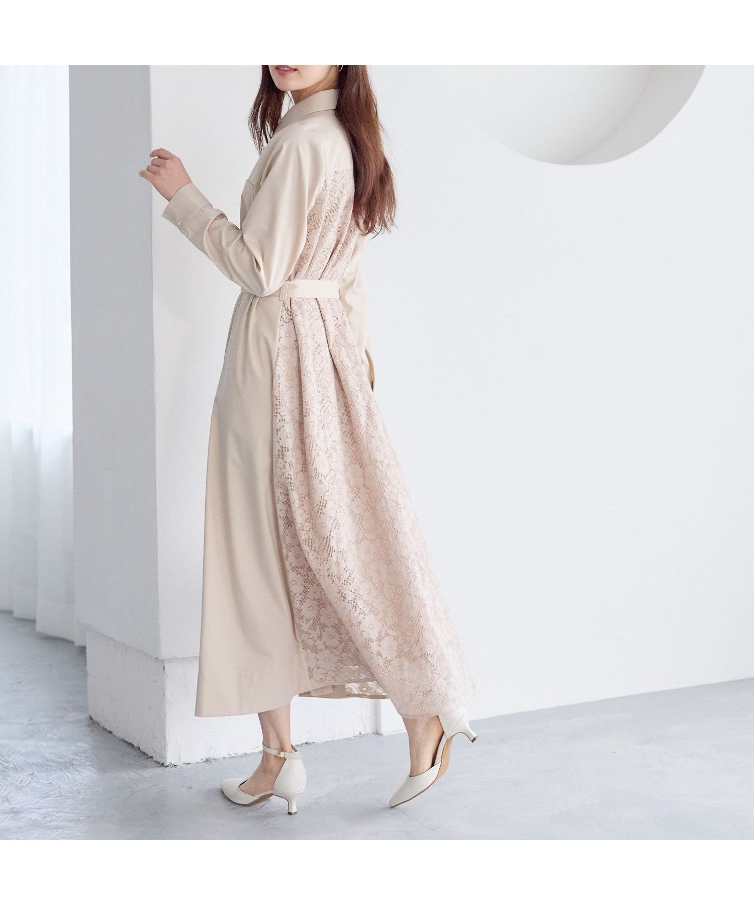 【アンデミュウ/Andemiu】のバックレースシャツワンピース インテリア・キッズ・メンズ・レディースファッション・服の通販 founy(ファニー) 　ファッション　Fashion　レディースファッション　Fashion for Women　ワンピース　Dresses　シャツワンピース / 1枚で着映えコーデ　Shirt Dresses　セレモニー　Ceremony　フィット　Fit, Slim Fit　フレア　Flare, Flared　リボン　Ribbon, Bow　エレガント 上品　Elegant　ベージュ|ID: prp329100004837556 ipo3291000000035245971