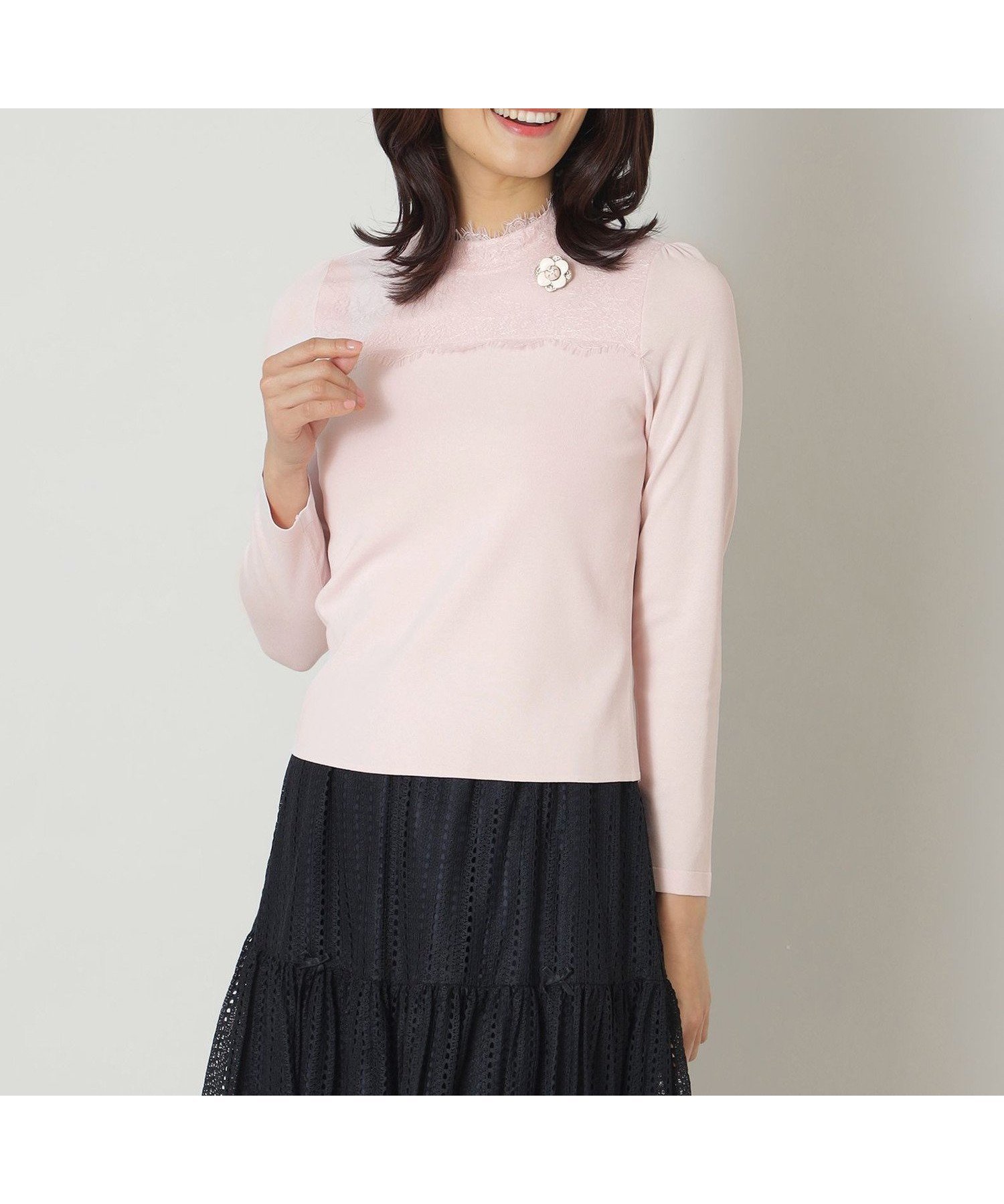 【トゥー ビー シック/TO BE CHIC】のラッセルレースコンビ ニット 人気、トレンドファッション・服の通販 founy(ファニー) 　ファッション　Fashion　レディースファッション　Fashion for Women　トップス・カットソー　Cut & Sew Tops　ニット　Knit Tops & Sweaters　インナー　Innerwear　ジャケット　Jacket, Outerwear　ストレッチ　Stretch, Stretchy Fabric　ヨーク　Yoke, Yoke Design　ラッセル　Raschel, Raschel Lace　レース　Lace, Lace Fabric　定番　Standard, Basic Item　 other-1|ID: prp329100004837565 ipo3291000000035246043