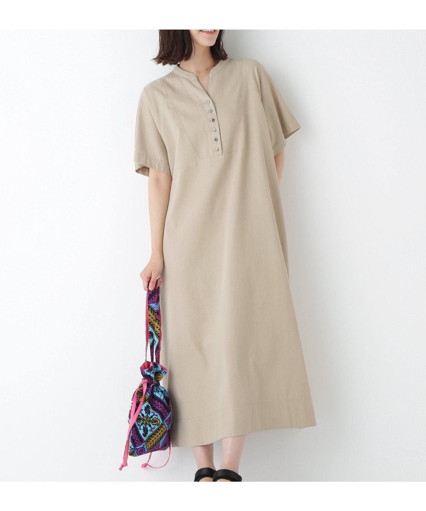 【ヒューマンウーマン/HUMAN WOMAN】のライトオンスデニムワンピース インテリア・キッズ・メンズ・レディースファッション・服の通販 founy(ファニー) 　ファッション　Fashion　レディースファッション　Fashion for Women　ワンピース　Dresses　おすすめ　Recommended / Our Picks　サンダル　Sandals, Summer Shoes　スニーカー　Sneakers, Trainers　スリーブ　Sleeve, Long Sleeve / Short Sleeve　デニム　Denim, Jeans Material　夏　Summer　ベージュ|ID: prp329100004837574 ipo3291000000035246103