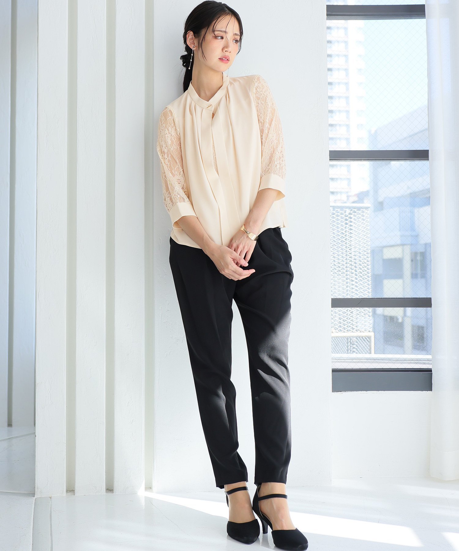 【プールヴー/PourVous】のスリーブレースパンツドレス結婚式オケージョンドレス同窓会パーティードレスお呼ばれ インテリア・キッズ・メンズ・レディースファッション・服の通販 founy(ファニー) 　ファッション　Fashion　レディースファッション　Fashion for Women　パンツ　Pants & Trousers　オケージョン　Occasion Wear　カフス　Cuff Design　スタイリッシュ　Stylish, Fashionable　スリーブ　Sleeve, Long Sleeve / Short Sleeve　セットアップ　Set-Up, Coordinated Outfit　ドレス　Dress, One-Piece　フェミニン　Feminine, Girly　フロント　Front, Front Design　ポケット　Pocket, Pocket Detail　レース　Lace, Lace Fabric　おすすめ　Recommended / Our Picks　エレガント 上品　Elegant　セレモニー　Ceremony　入学式　Entrance Ceremony　卒業式　Graduation Ceremony　結婚式　Wedding　二次会　After Party　ベージュ|ID: prp329100004837579 ipo3291000000035246142