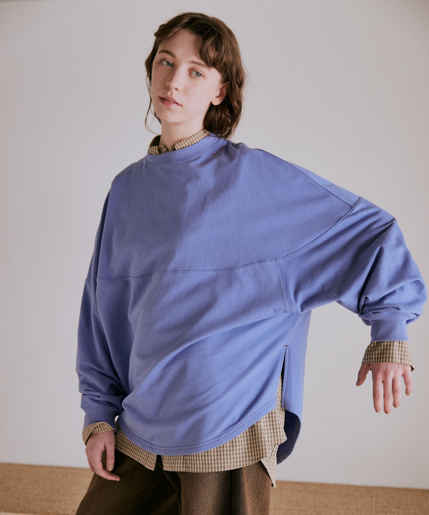 【ビーアパートメント/b apartment / MEN】の「WHYTO. / ホワイト」ラウンド切り替えスウェット インテリア・キッズ・メンズ・レディースファッション・服の通販 founy(ファニー) 　ファッション　Fashion　メンズファッション　Fashion for Men　スウェット / スエット　Sweatshirt, Sweatwear　ラウンド　Round, Round Neck　A/W・秋冬　Autumn/Winter　再入荷　Restock / Back in Stock　PURPLE|ID: prp329100004837585 ipo3291000000035246233