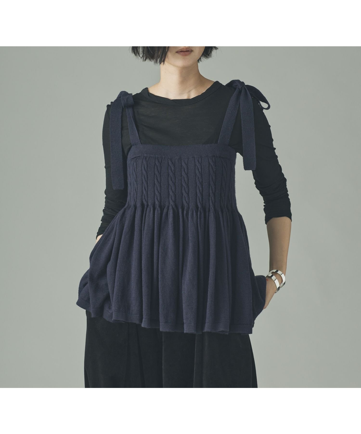 【カレンソロジー/Curensology】のウールリネンキャミニット 人気、トレンドファッション・服の通販 founy(ファニー) 　ファッション　Fashion　レディースファッション　Fashion for Women　トップス・カットソー　Cut & Sew Tops　ニット　Knit Tops & Sweaters　キャミソール&ノースリーブ　Camisoles & Sleeveless Tops　エレガント 上品　Elegant　カットソー　Cut and Sewn Top　ガーリー　Girly, Feminine Style　キャミソール　Camisole, Spaghetti Strap Top　ギャザー　Gathered, Ruffled　リネン　Linen, Linen Fabric　リボン　Ribbon, Bow　 other-1|ID: prp329100004837595 ipo3291000000035246533