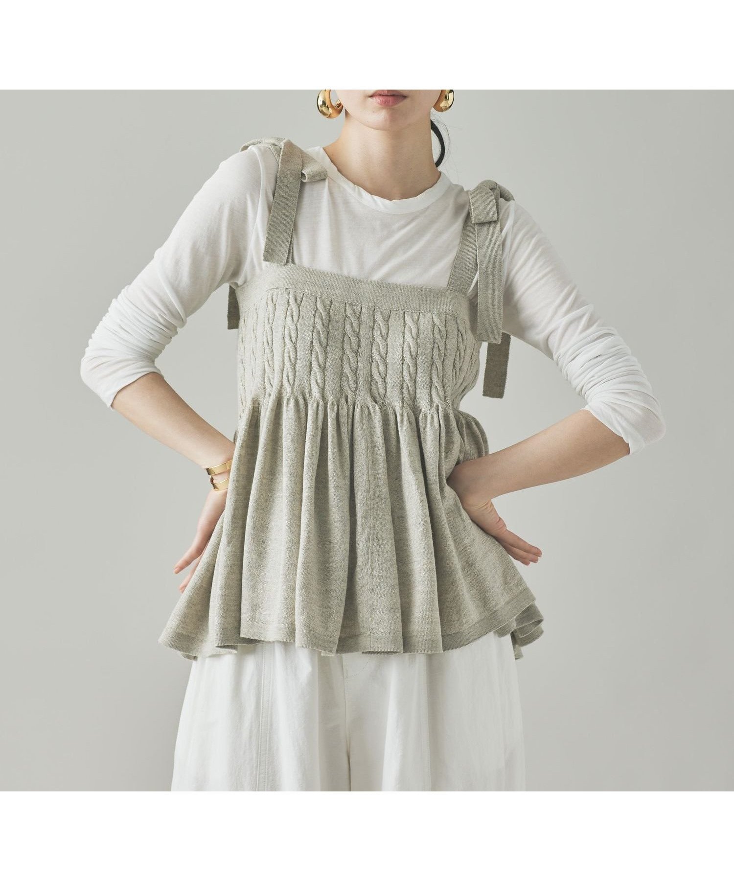 【カレンソロジー/Curensology】のウールリネンキャミニット インテリア・キッズ・メンズ・レディースファッション・服の通販 founy(ファニー) 　ファッション　Fashion　レディースファッション　Fashion for Women　トップス・カットソー　Cut & Sew Tops　ニット　Knit Tops & Sweaters　キャミソール&ノースリーブ　Camisoles & Sleeveless Tops　エレガント 上品　Elegant　カットソー　Cut and Sewn Top　ガーリー　Girly, Feminine Style　キャミソール　Camisole, Spaghetti Strap Top　ギャザー　Gathered, Ruffled　リネン　Linen, Linen Fabric　リボン　Ribbon, Bow　ライトブラウン53|ID: prp329100004837595 ipo3291000000035246535