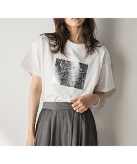 【メイソングレイ/MAYSON GREY】の【WEB限定】スクエア箔オーバーサイズTシャツ≪手洗い可能≫ 人気、トレンドファッション・服の通販 founy(ファニー) ファッション Fashion レディースファッション Fashion for Women トップス・カットソー Cut & Sew Tops シャツ・ブラウス・オフィスカジュアル Elegant Blouses & Button-Ups ロングTシャツ・Tシャツ Longline T-Shirts & Tees 春 Spring シンプル Simple, Minimal スクエア Square, Square Shape プリント Print, Printed Pattern 半袖 Short Sleeve, Half Sleeve S/S・春夏 SS, Spring/Summer, Warm Season 夏 Summer 2025年 2025 2025春夏・S/S Spring/Summer 2025 SS25 |ID:prp329100004837641
