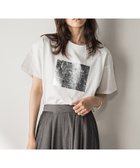 【メイソングレイ/MAYSON GREY】の【WEB限定】スクエア箔オーバーサイズTシャツ≪手洗い可能≫ 人気、トレンドファッション・服の通販 founy(ファニー) ファッション Fashion レディースファッション Fashion for Women トップス・カットソー Cut & Sew Tops シャツ・ブラウス・オフィスカジュアル Elegant Blouses & Button-Ups ロングTシャツ・Tシャツ Longline T-Shirts & Tees 春 Spring シンプル Simple, Minimal スクエア Square, Square Shape プリント Print, Printed Pattern 半袖 Short Sleeve, Half Sleeve S/S・春夏 SS, Spring/Summer, Warm Season 夏 Summer 2025年 2025 2025春夏・S/S Spring/Summer 2025 SS25 thumbnail オフホワイト|ID: prp329100004837641 ipo3291000000035247369