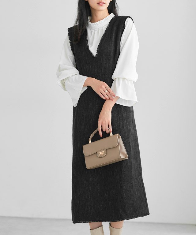 【ピエロ/Pierrot】のツイードVネックジャンパースカート インテリア・キッズ・メンズ・レディースファッション・服の通販 founy(ファニー) 　ファッション　Fashion　レディースファッション　Fashion for Women　スカート　Skirts　インナー　Innerwear　クラシカル　Classical, Vintage-Inspired　ツイード　Twill, Twill Weave　フリンジ　Fringe, Tassel　エレガント 上品　Elegant　ブラック|ID: prp329100004837656 ipo3291000000035247531