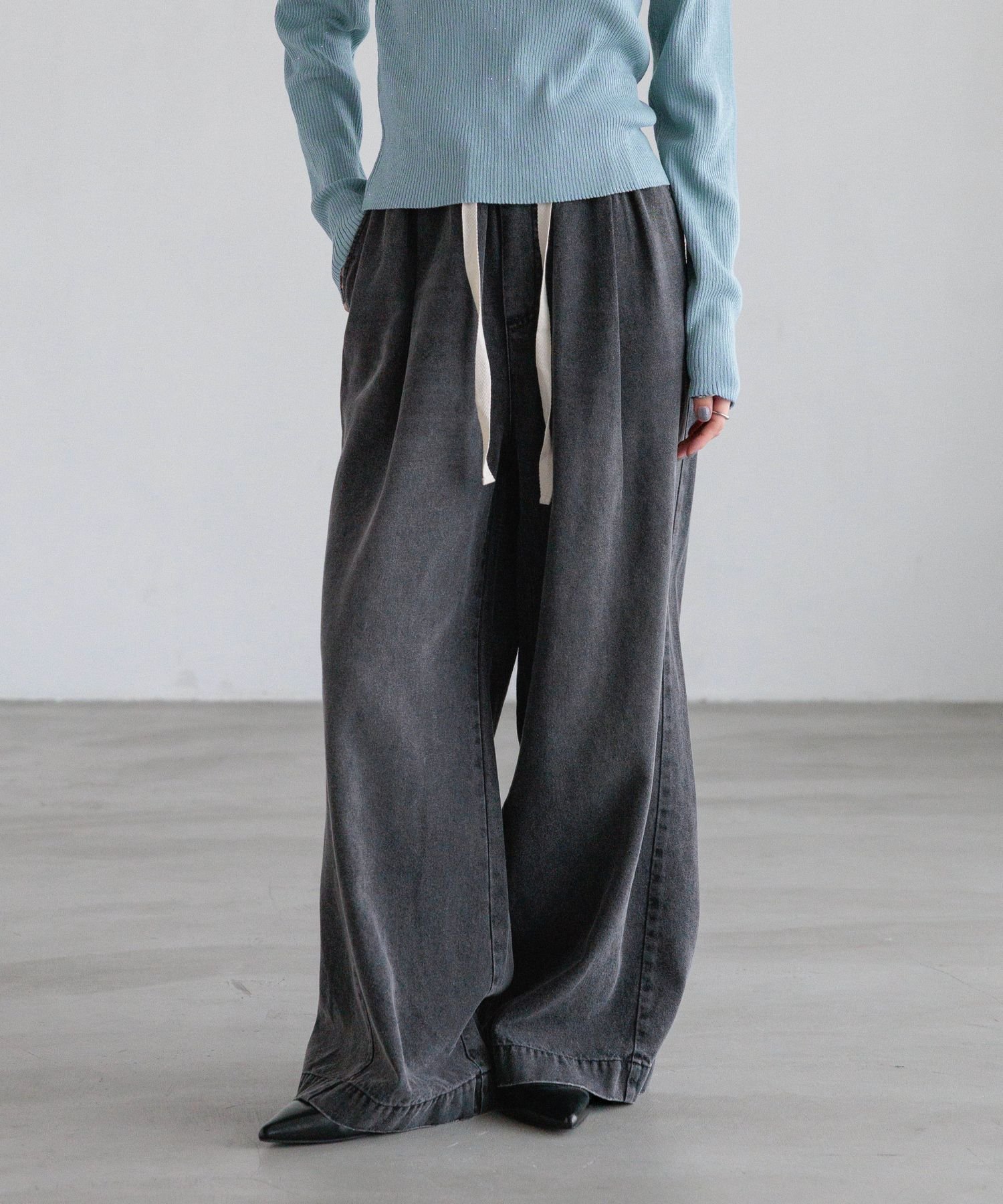 【ローリーズファーム/LOWRYS FARM】のイージーバギーデニム 人気、トレンドファッション・服の通販 founy(ファニー) 　ファッション　Fashion　レディースファッション　Fashion for Women　おすすめ　Recommended / Our Picks　ギャザー　Gathered, Ruffled　クロップド　Cropped, Short Length　コンパクト　Compact, Small Size　デニム　Denim, Jeans Material　フロント　Front, Front Design　ワイド　Wide, Wide Fit　ヴィンテージ　Vintage Style　春　Spring　 other-1|ID: prp329100004838292 ipo3291000000036090064