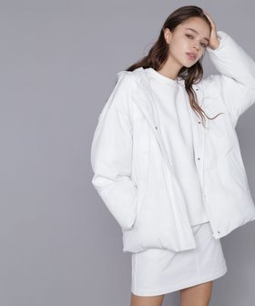 【ピンキーアンドダイアン/Pinky&Dianne】のTHE HOLIDAY CLOSET 中綿フードコート 人気、トレンドファッション・服の通販 founy(ファニー) ファッションモデル・俳優・女優 Models 女性 Women 朝比奈彩 Asahina Aya ファッション Fashion レディースファッション Fashion for Women アウター Coat / Outerwear Collection コート・ロングコート・ピーコート Long Coats, Peacoats & More スタンダード Standard, Basic ストレッチ Stretch, Stretchy Fabric タフタ Taffeta, Structured Fabric 旅行 Travel 軽量 Lightweight, Ultra Light 防寒 Cold Protection, Winter-Ready |ID:prp329100004839177