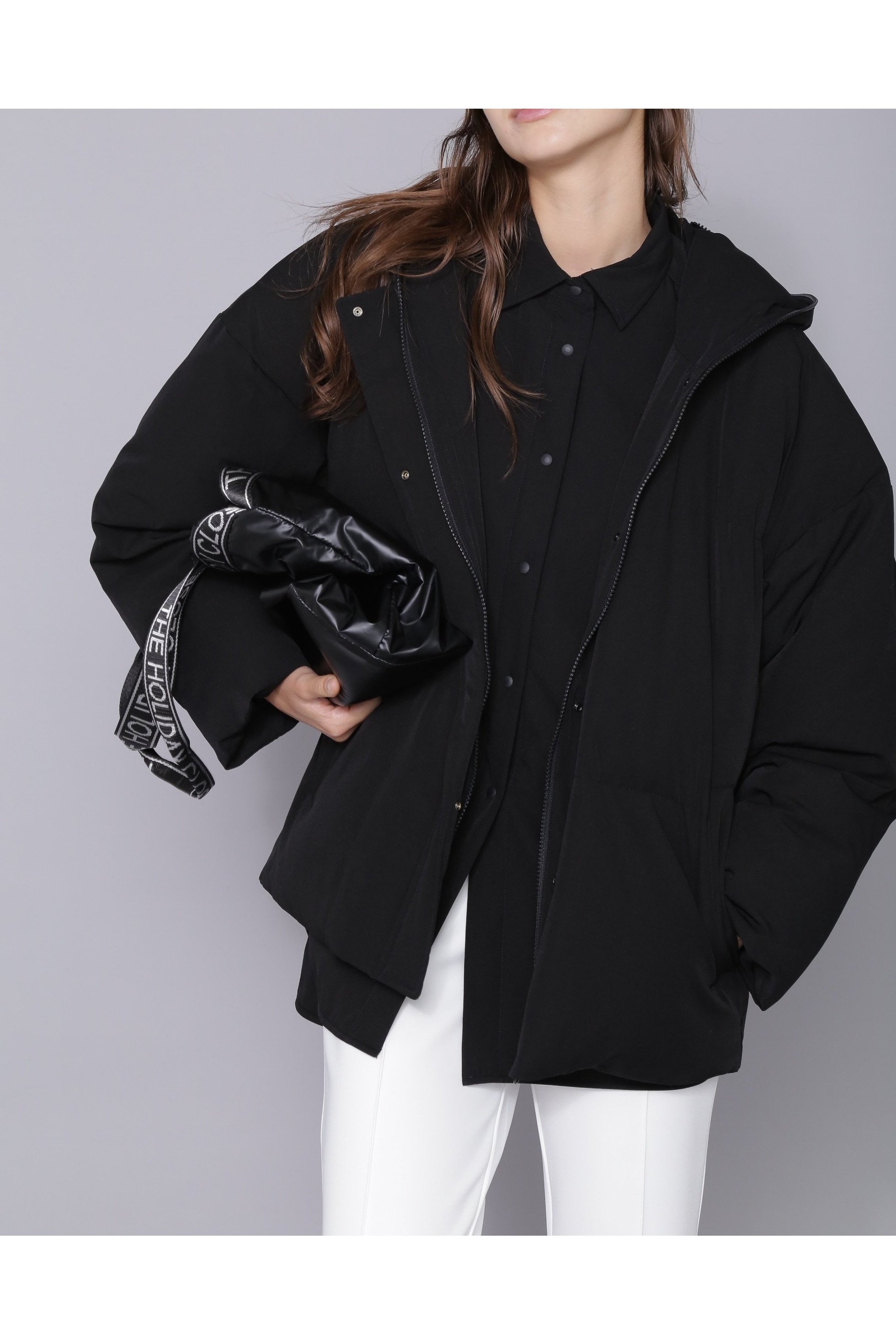 【ピンキーアンドダイアン/Pinky&Dianne】のTHE HOLIDAY CLOSET 中綿フードコート インテリア・キッズ・メンズ・レディースファッション・服の通販 founy(ファニー) 　ファッションモデル・俳優・女優　Models　女性　Women　朝比奈彩　Asahina Aya　ファッション　Fashion　レディースファッション　Fashion for Women　アウター　Coat / Outerwear Collection　コート・ロングコート・ピーコート　Long Coats, Peacoats & More　スタンダード　Standard, Basic　ストレッチ　Stretch, Stretchy Fabric　タフタ　Taffeta, Structured Fabric　旅行　Travel　軽量　Lightweight, Ultra Light　防寒　Cold Protection, Winter-Ready　ブラック|ID: prp329100004839177 ipo3291000000035263192