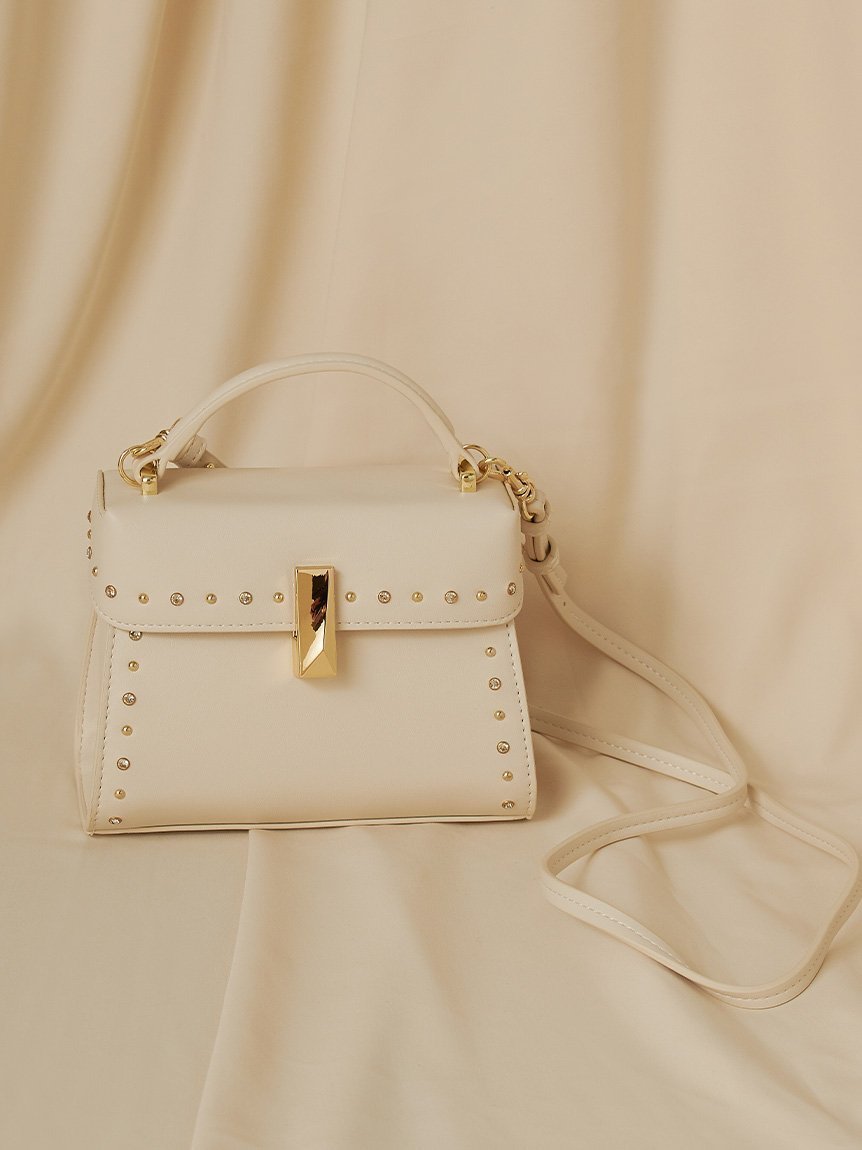 【セルフォード/CELFORD】の【リュタン】ビジュースタッズポシェット インテリア・キッズ・メンズ・レディースファッション・服の通販 founy(ファニー) 　雑誌掲載アイテム　Magazine Picks & Fashion Features　ファッション雑誌　Fashion Magazines　ビジンヒャッカ　美人百花　ファッション　Fashion　レディースファッション　Fashion for Women　クリスタル　Crystal, Swarovski　3月号　March Issue　スタッズ　Studs, Metal Accents　スマート　Smart, Elegant　雑誌　Magazine, Fashion Magazine　人気　Popular, Best Seller　ビジュー　Bijou, Jewel-like Accent　ポシェット　Pochette, Mini Bag　モチーフ　Motif, Design Theme　エレガント 上品　Elegant　IVR[003]|ID: prp329100004841215 ipo3291000000035407325