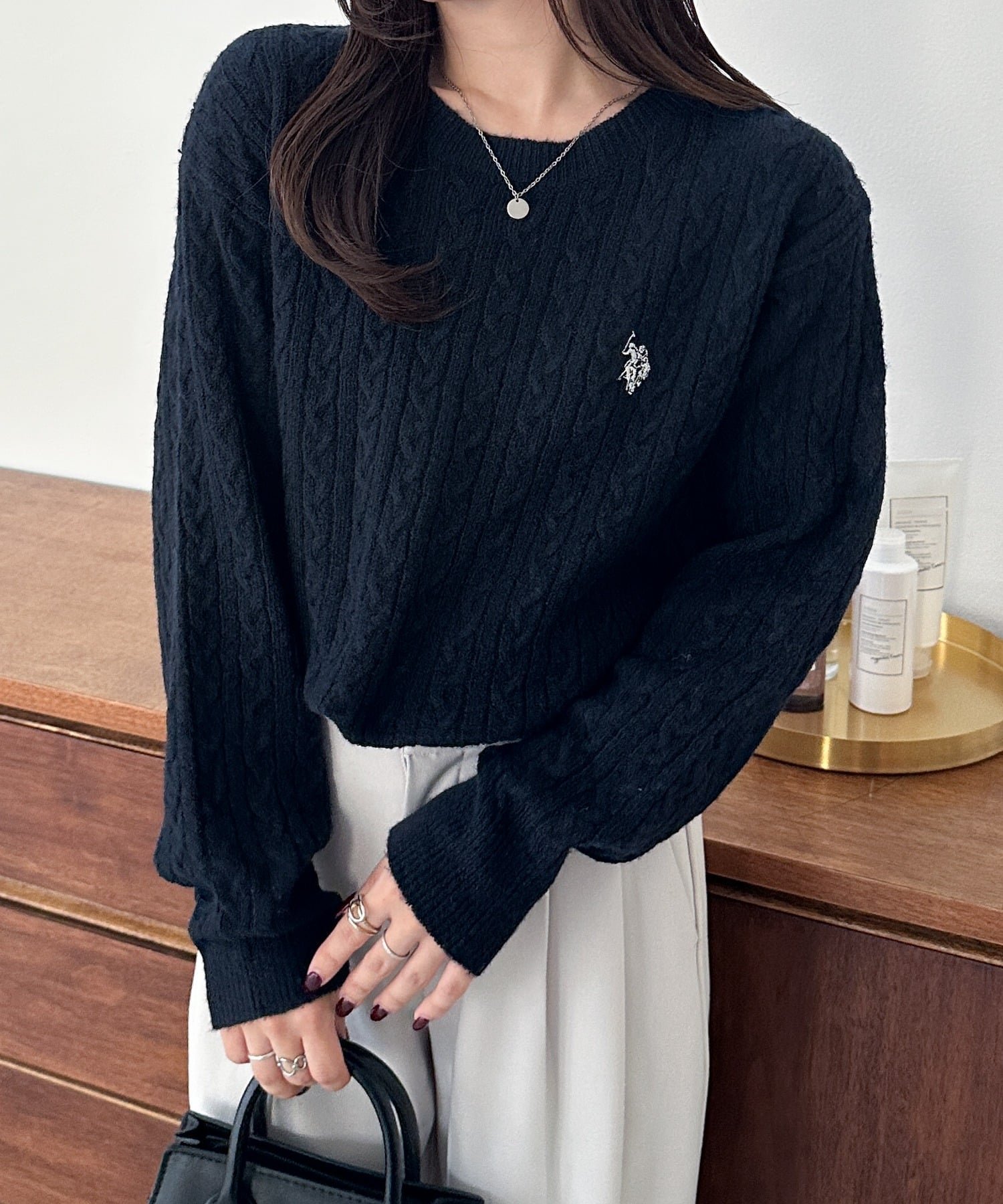 【ラナン/Ranan】の【U.S. POLO ASSN.】ワンポイントケーブルニット インテリア・キッズ・メンズ・レディースファッション・服の通販 founy(ファニー) ファッション Fashion レディースファッション Fashion for Women トップス・カットソー Cut & Sew Tops ニット Knit Tops & Sweaters イタリア Italy インナー Innerwear 腕時計 Wristwatch クラシカル Classical, Vintage-Inspired コレクション Collection, Seasonal Line コーデュロイ Corduroy, Cord Fabric シンプル Simple, Minimal スラックス Slacks, Dress Pants デニム Denim, Jeans Material 人気 Popular, Best Seller ベーシック Basic, Essential ボトム Bottoms, Lower Wear ポケット Pocket, Pocket Detail メランジ Melange, Mixed Yarn メンズ Men's, Menswear ワンポイント One Point, Statement Accent ネイビー|ID: prp329100004843671 ipo3291000000036251980