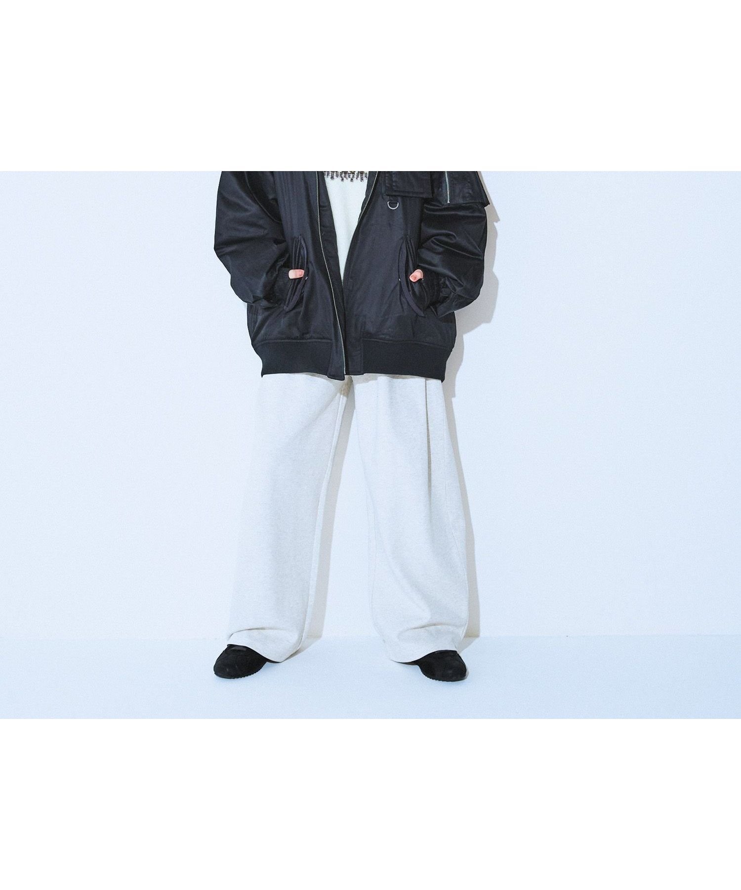 【ジーナシス/JEANASiS】のArmy BIGブルゾン インテリア・キッズ・メンズ・レディースファッション・服の通販 founy(ファニー) 　ファッション　Fashion　レディースファッション　Fashion for Women　アウター　Coat / Outerwear Collection　ブルゾンジャケット・スポーティアウター　Blouson Jackets　インナー　Innerwear　コーティング　Coating, Coated Finish　サテン　Satin, Glossy Fabric　ジップ　Zip, Zipper　デニム　Denim, Jeans Material　なめらか　Smooth, Silky Texture　フェミニン　Feminine, Girly　ブルゾン　Blouson, Bomber Jacket　ボトム　Bottoms, Lower Wear　防寒　Cold Protection, Winter-Ready　ミリタリー　Military, Army Style　ロング　Long, Long-Length　おすすめ　Recommended / Our Picks　エレガント 上品　Elegant　ブラック|ID: prp329100004843851 ipo3291000000035306727