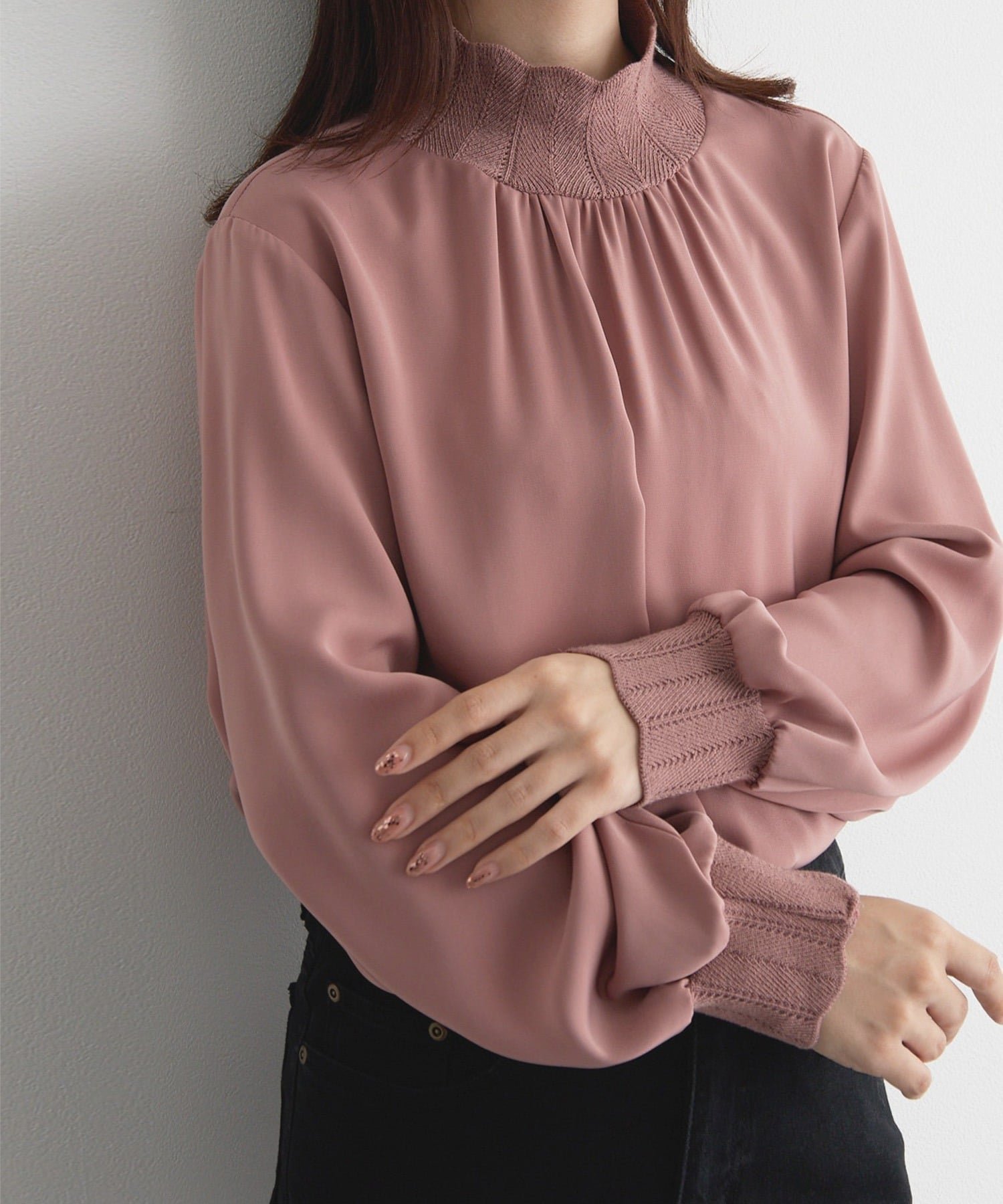 【ラナン/Ranan】のRanan/スカラップリブニット使いブラウス インテリア・キッズ・メンズ・レディースファッション・服の通販 founy(ファニー) 　ファッション　Fashion　レディースファッション　Fashion for Women　トップス・カットソー　Cut & Sew Tops　ニット　Knit Tops & Sweaters　シャツ・ブラウス・オフィスカジュアル　Elegant Blouses & Button-Ups　ジャケット　Jacket, Outerwear　スカラップ　Scallop, Scalloped Edge　スリーブ　Sleeve, Long Sleeve / Short Sleeve　デニム　Denim, Jeans Material　ハイネック　High Neck, Mock Neck　エレガント 上品　Elegant　切替　Switching, Contrast Panel　ピンク|ID: prp329100004843928 ipo3291000000035588830