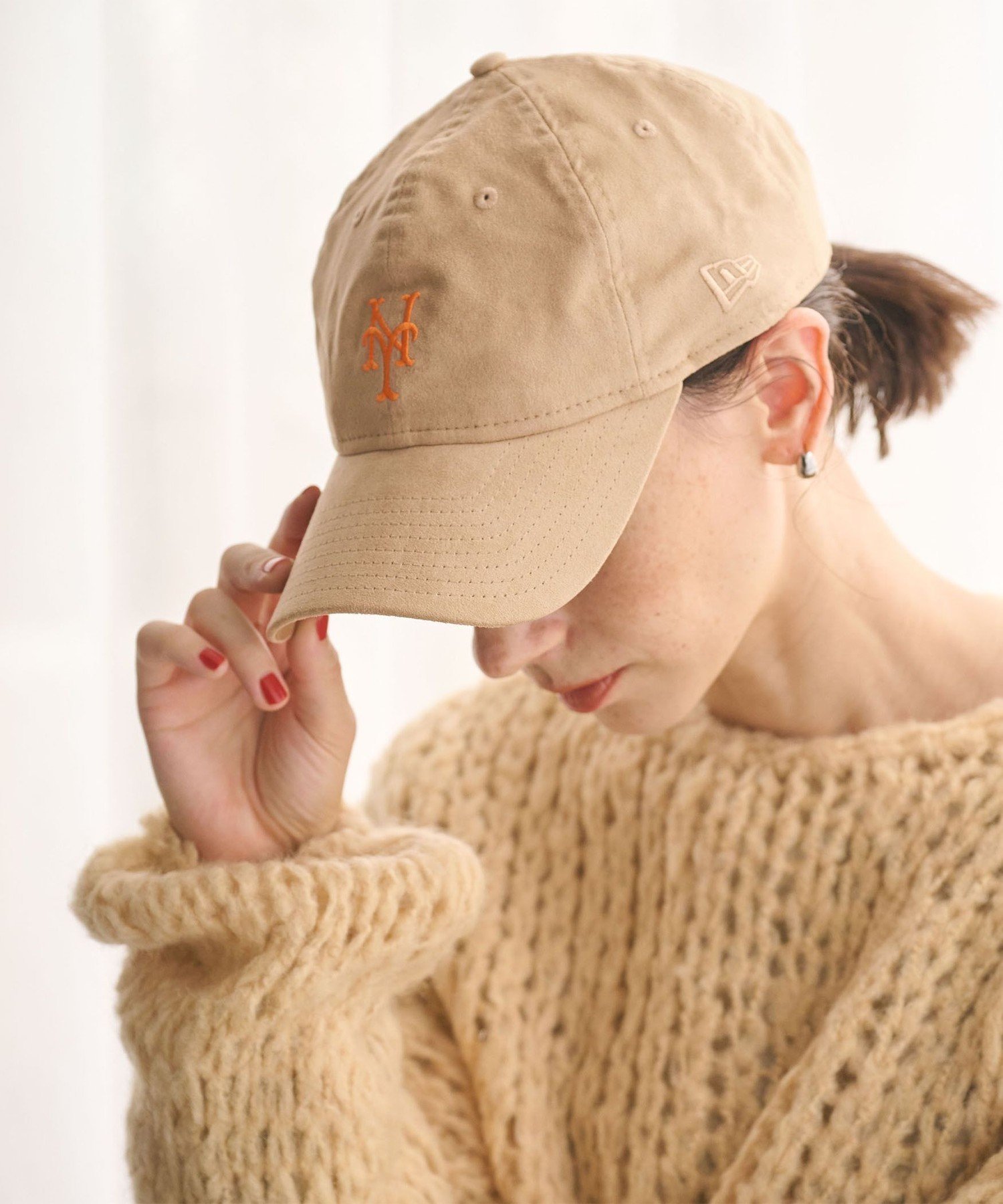 【ビューティ&ユース ユナイテッドアローズ/BEAUTY&YOUTH / UNITED ARROWS】の【別注】 NEW ERA スエードライク ロゴ キャップ 人気、トレンドファッション・服の通販 founy(ファニー) 　ファッション　Fashion　レディースファッション　Fashion for Women　オレンジ　Orange　キャップ　Cap, Baseball Cap　スポーツ　Sports, Activewear　ニューヨーク　New York, NYC Style　フロント　Front, Front Design　別注　Limited Edition, Custom Order　エレガント 上品　Elegant　 other-1|ID: prp329100004844287 ipo3291000000035311959