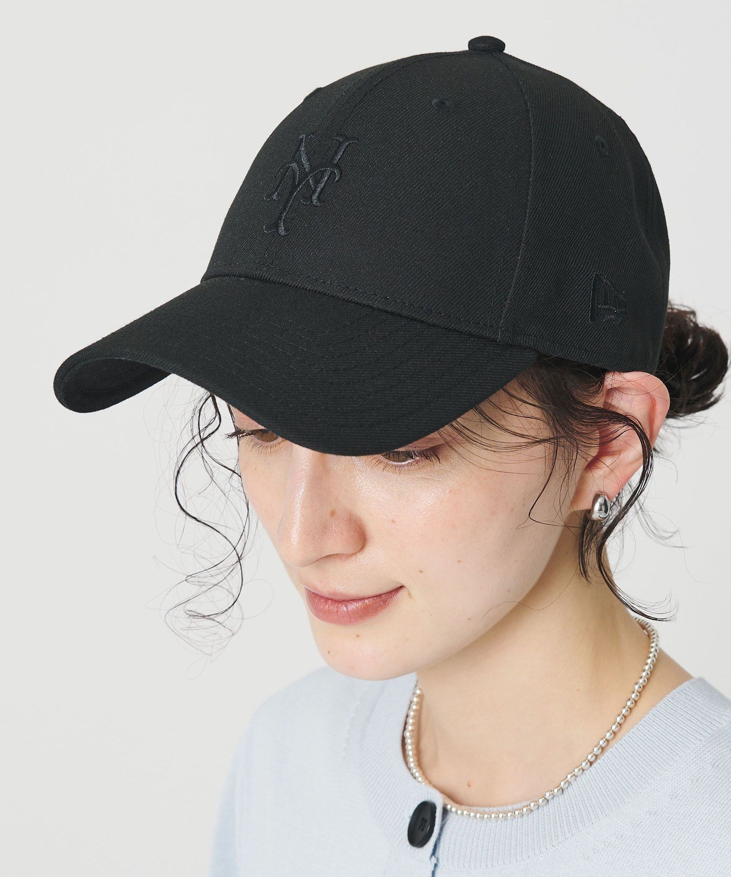 【ビューティ&ユース ユナイテッドアローズ/BEAUTY&YOUTH / UNITED ARROWS】の【別注】 NEW ERA 940 ロゴ キャップ インテリア・キッズ・メンズ・レディースファッション・服の通販 founy(ファニー) 　ファッション　Fashion　レディースファッション　Fashion for Women　キャップ　Cap, Baseball Cap　クラシック　Classic, Timeless Style　スポーツ　Sports, Activewear　ニューヨーク　New York, NYC Style　フロント　Front, Front Design　別注　Limited Edition, Custom Order　ミックス　Mix, Mixed Style　BLACK|ID: prp329100004844543 ipo3291000000035314647