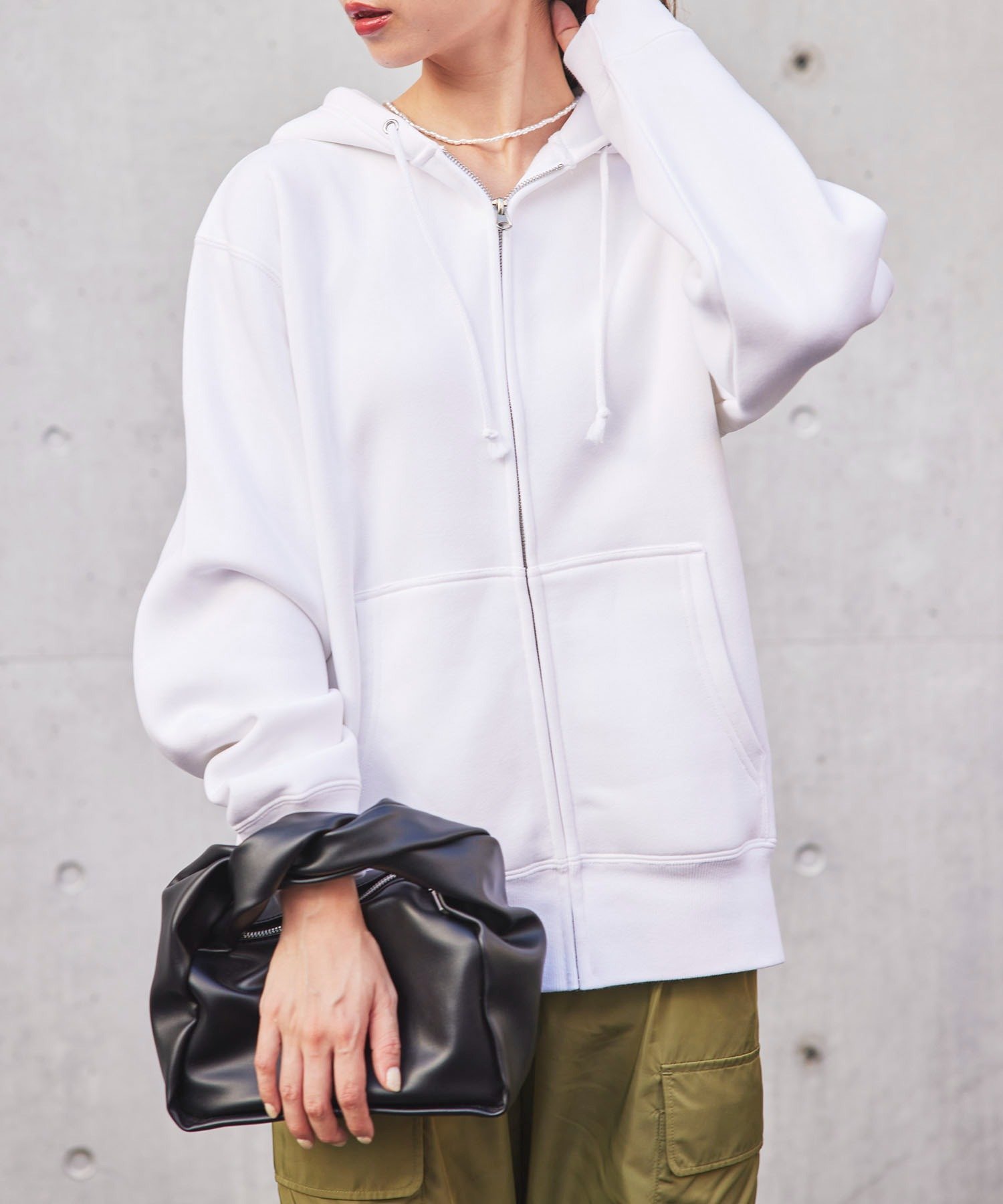 【セットアップセブン/SETUP7】のUnited Athle/10.0オンス T/C スウェット フルジップ パーカー(裏起毛) 5620 インテリア・キッズ・メンズ・レディースファッション・服の通販 founy(ファニー) ファッション Fashion レディースファッション Fashion for Women トップス・カットソー Cut & Sew Tops レディースパーカー・カジュアルフーディー Casual Hoodies & Sweatshirts スウェット・クルーネックトップス Sweatshirts & Crewnecks / Relaxed Fit Sweat Tops アクセサリー Fashion Accessories カーゴパンツ Cargo Pants, Utility Pants シンプル Simple, Minimal スウェット / スエット Sweatshirt, Sweatwear デニム Denim, Jeans Material 定番 Standard, Basic Item ハーフ Half, Half-Length パーカー Hoodie, Parka プリント Print, Printed Pattern ボトム Bottoms, Lower Wear 再入荷 Restock / Back in Stock おすすめ Recommended / Our Picks スマホショルダーバッグ Smartphone Shoulder Bag WHT|ID: prp329100004844982 ipo3291000000035328780