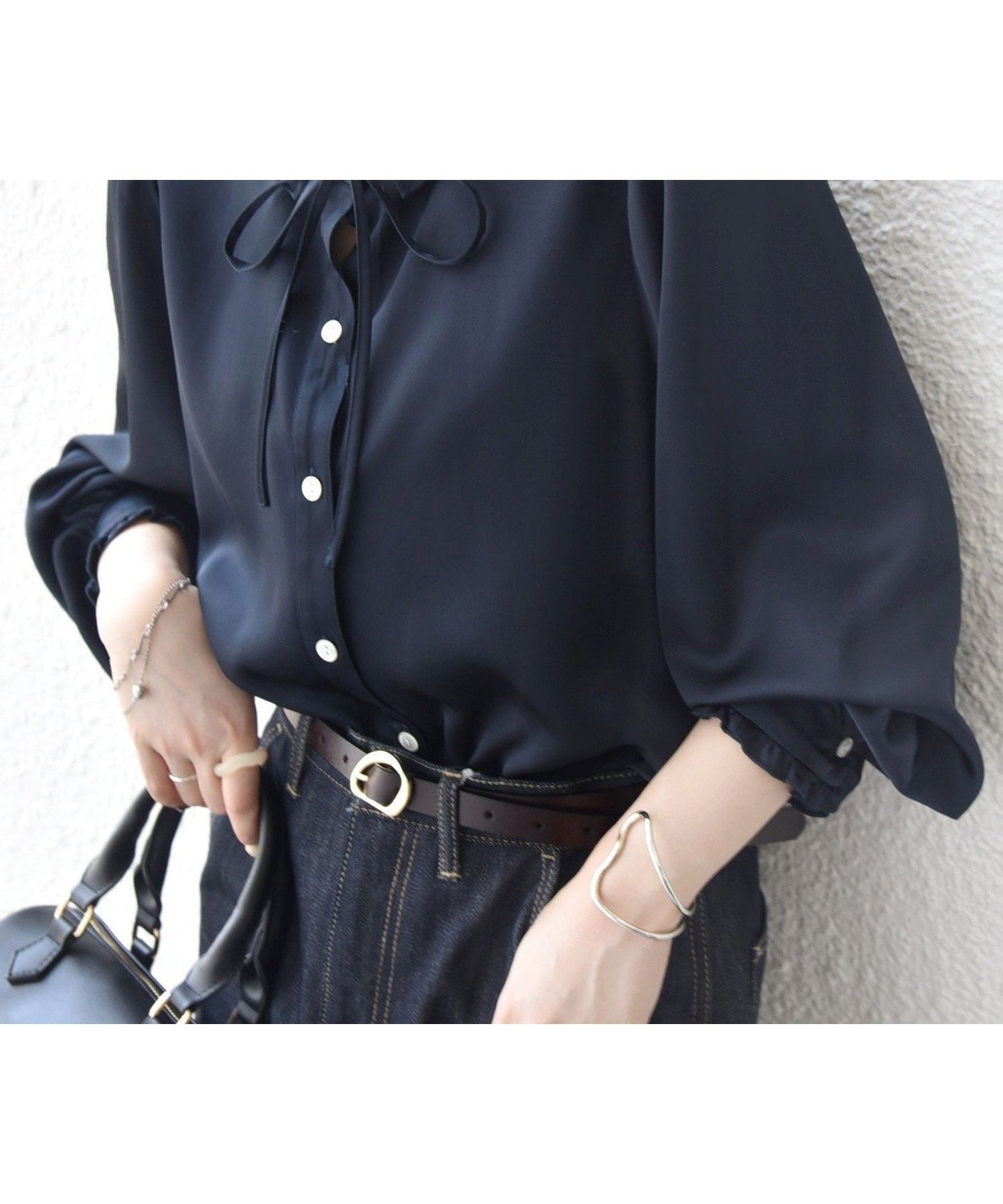 【シップス フォー ウィメン/SHIPS】のSHIPS any 洗濯機可能 サテン フリル カラー リボン シャツ ブラウス 人気、トレンドファッション・服の通販 founy(ファニー) ファッション Fashion レディースファッション Fashion for Women トップス・カットソー Cut & Sew Tops シャツ・ブラウス・オフィスカジュアル Elegant Blouses & Button-Ups 洗える Machine Washable ギャザー Gathered, Ruffled サテン Satin, Glossy Fabric ジャケット Jacket, Outerwear スラックス Slacks, Dress Pants タイトスカート Pencil Skirt, Tight Skirt 長袖 Long Sleeve, Full Sleeve フェミニン Feminine, Girly フリル Frill, Ruffle リボン Ribbon, Bow エレガント 上品 Elegant ビジネス 仕事 通勤 Business / Work / Commuting 2025年 2025 2025-2026秋冬・A/W Autumn/Winter 2025–26 AW25–26 other-1|ID: prp329100004845044 ipo3291000000035330190