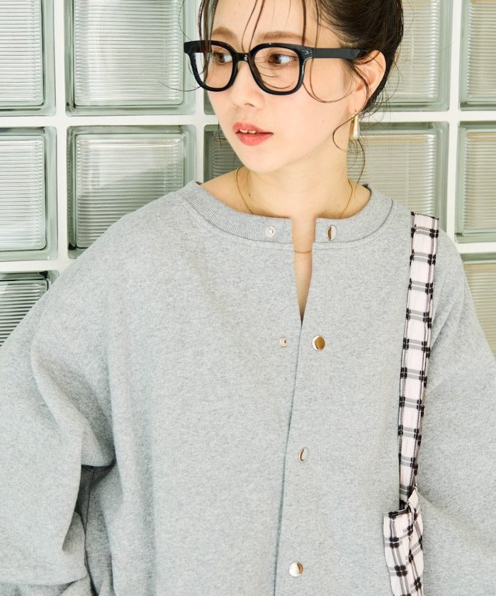 【フリークスストア/FREAK'S STORE】のヘビーウェイト スウェット スナップ カーディガン【限定展開】 25AW インテリア・キッズ・メンズ・レディースファッション・服の通販 founy(ファニー) ファッション Fashion レディースファッション Fashion for Women トップス・カットソー Cut & Sew Tops カーディガン・羽織り Layered Style Cardigans レディースパーカー・カジュアルフーディー Casual Hoodies & Sweatshirts スウェット・クルーネックトップス Sweatshirts & Crewnecks / Relaxed Fit Sweat Tops 2025年 2025 2025-2026秋冬・A/W Autumn/Winter 2025–26 AW25–26 冬 Winter / This Winter カットソー Cut and Sewn Top カーディガン Cardigan, Knitwear シルバー Silver, Metallic Silver スウェット / スエット Sweatshirt, Sweatwear パーカー Hoodie, Parka ベーシック Basic, Essential 人気 Popular, Best Seller A/W・秋冬 Autumn/Winter グレー|ID: prp329100004845077 ipo3291000000035330364