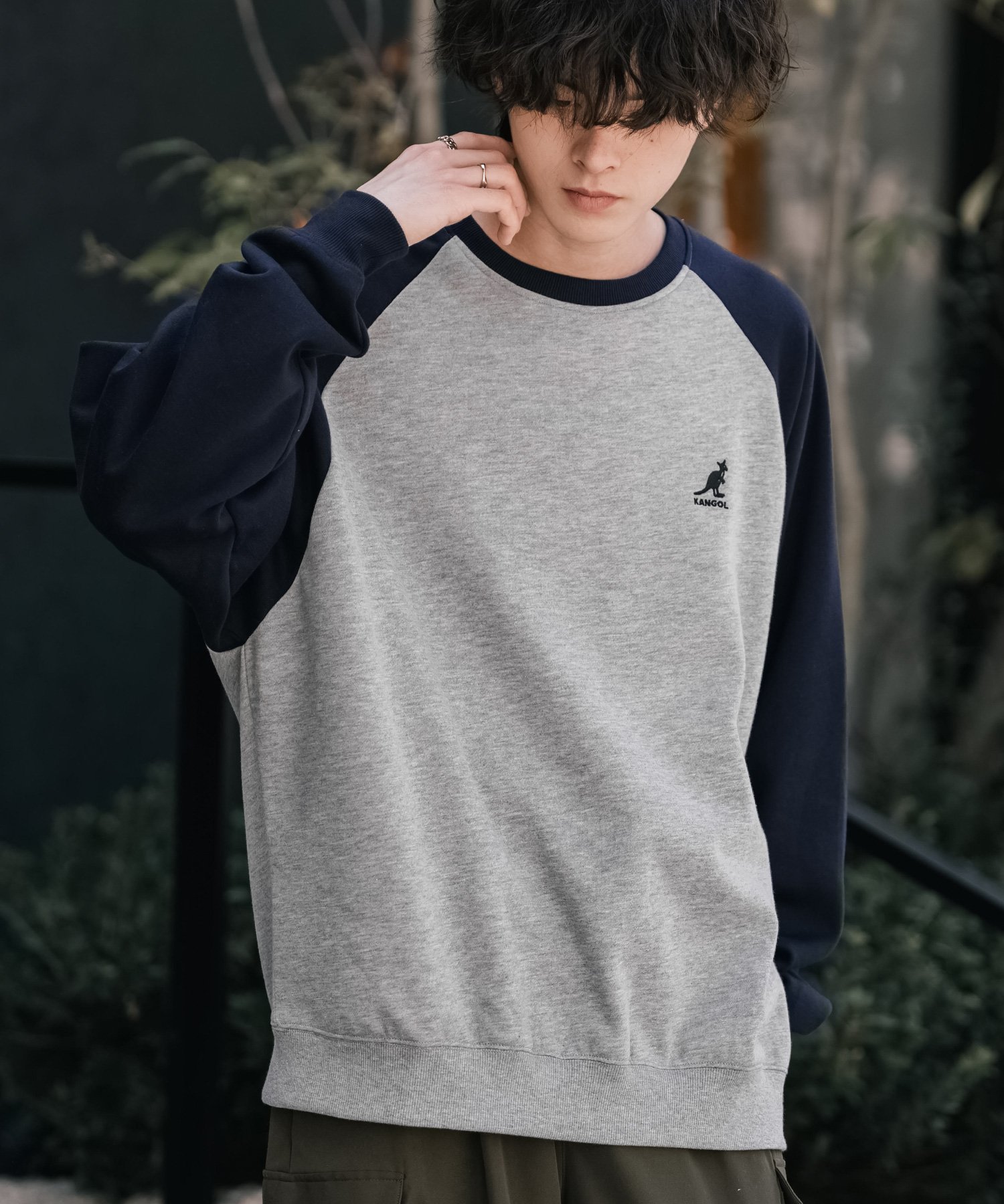 【ロッキーモンロー/Rocky Monroe】の【KANGOL】別注コラボ ロゴ刺繍スウェット インテリア・キッズ・メンズ・レディースファッション・服の通販 founy(ファニー) ファッション Fashion レディースファッション Fashion for Women トップス・カットソー Cut & Sew Tops レディースパーカー・カジュアルフーディー Casual Hoodies & Sweatshirts スウェット・クルーネックトップス Sweatshirts & Crewnecks / Relaxed Fit Sweat Tops コラボ Collaboration, Collab 切替 Switching, Contrast Panel 軽量 Lightweight, Ultra Light シンプル Simple, Minimal スウェット / スエット Sweatshirt, Sweatwear トレンド Trend, Trending Now 人気 Popular, Best Seller ハイネック High Neck, Mock Neck パイピング Piping, Trim Design 別注 Limited Edition, Custom Order 無地 Plain, Solid Color リラックス Relax, Relaxed Fit ワイド Wide, Wide Fit ワンポイント One Point, Statement Accent エレガント 上品 Elegant 2025年 2025 2025-2026秋冬・A/W Autumn/Winter 2025–26 AW25–26 杢.グレー|ID: prp329100004845105 ipo3291000000036069033