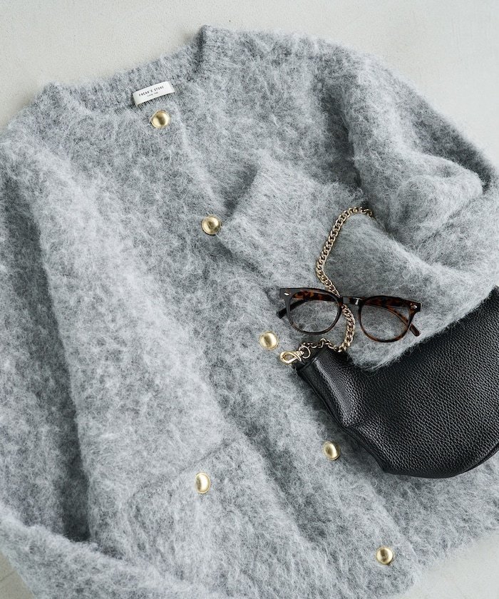 【フリークスストア/FREAK'S STORE】のミックスシャギー 金ボタン ニット カーディガン【限定展開】 25AW インテリア・キッズ・メンズ・レディースファッション・服の通販 founy(ファニー) 　ファッション　Fashion　レディースファッション　Fashion for Women　トップス・カットソー　Cut & Sew Tops　ニット　Knit Tops & Sweaters　カーディガン・羽織り　Layered Style Cardigans　2025年　2025　2025-2026秋冬・A/W　Autumn/Winter 2025–26 AW25–26　冬　Winter / This Winter　カーディガン　Cardigan, Knitwear　クラシカル　Classical, Vintage-Inspired　トレンド　Trend, Trending Now　エレガント 上品　Elegant　人気　Popular, Best Seller　A/W・秋冬　Autumn/Winter　グレー|ID: prp329100004845215 ipo3291000000035331166