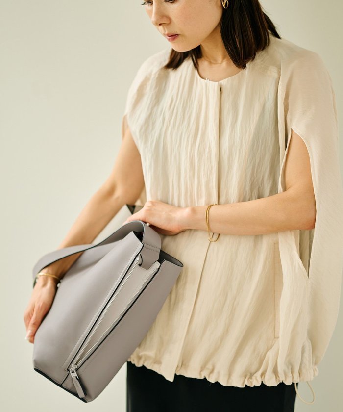 【ロペ/ROPE'】の【E POR】Y BAG Shoulder Medium【軽量】 インテリア・キッズ・メンズ・レディースファッション・服の通販 founy(ファニー) https://founy.com/ ファッション Fashion レディースファッション Fashion for Women エレガント 上品 Elegant 軽量 Lightweight, Ultra Light サイドジップ Side Zip, Side Zipper ショルダー Shoulder, Shoulder Strap シルバー Silver, Metallic Silver 財布 Wallet, Purse 人気 Popular, Best Seller バランス Balance, Style Balance ポケット Pocket, Pocket Detail ポーチ Pouch, Small Case 日傘 Parasol, UV Umbrella マグネット Magnet, Magnetic Closure おすすめ Recommended / Our Picks ビジネス 仕事 通勤 Business / Work / Commuting |ID: prp329100004845262 ipo3291000000035566744