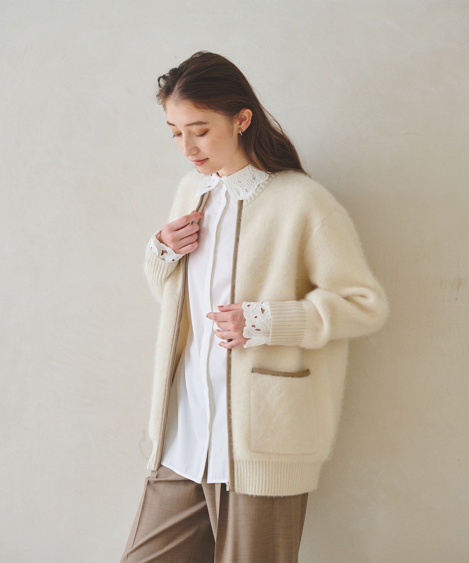 【ユナイテッドアローズ/UNITED ARROWS】のフォックスカシミヤ トリムコンビ カーディガン インテリア・キッズ・メンズ・レディースファッション・服の通販 founy(ファニー) 　ファッション　Fashion　レディースファッション　Fashion for Women　トップス・カットソー　Cut & Sew Tops　カーディガン・羽織り　Layered Style Cardigans　インナー　Innerwear　カーディガン　Cardigan, Knitwear　コンビ　Combo, Combination Style　軽量　Lightweight, Ultra Light　フォックス　Fox, Fox Fur　ポケット　Pocket, Pocket Detail　ワイド　Wide, Wide Fit　おすすめ　Recommended / Our Picks　OFF WHITE|ID: prp329100004846141 ipo3291000000035428600