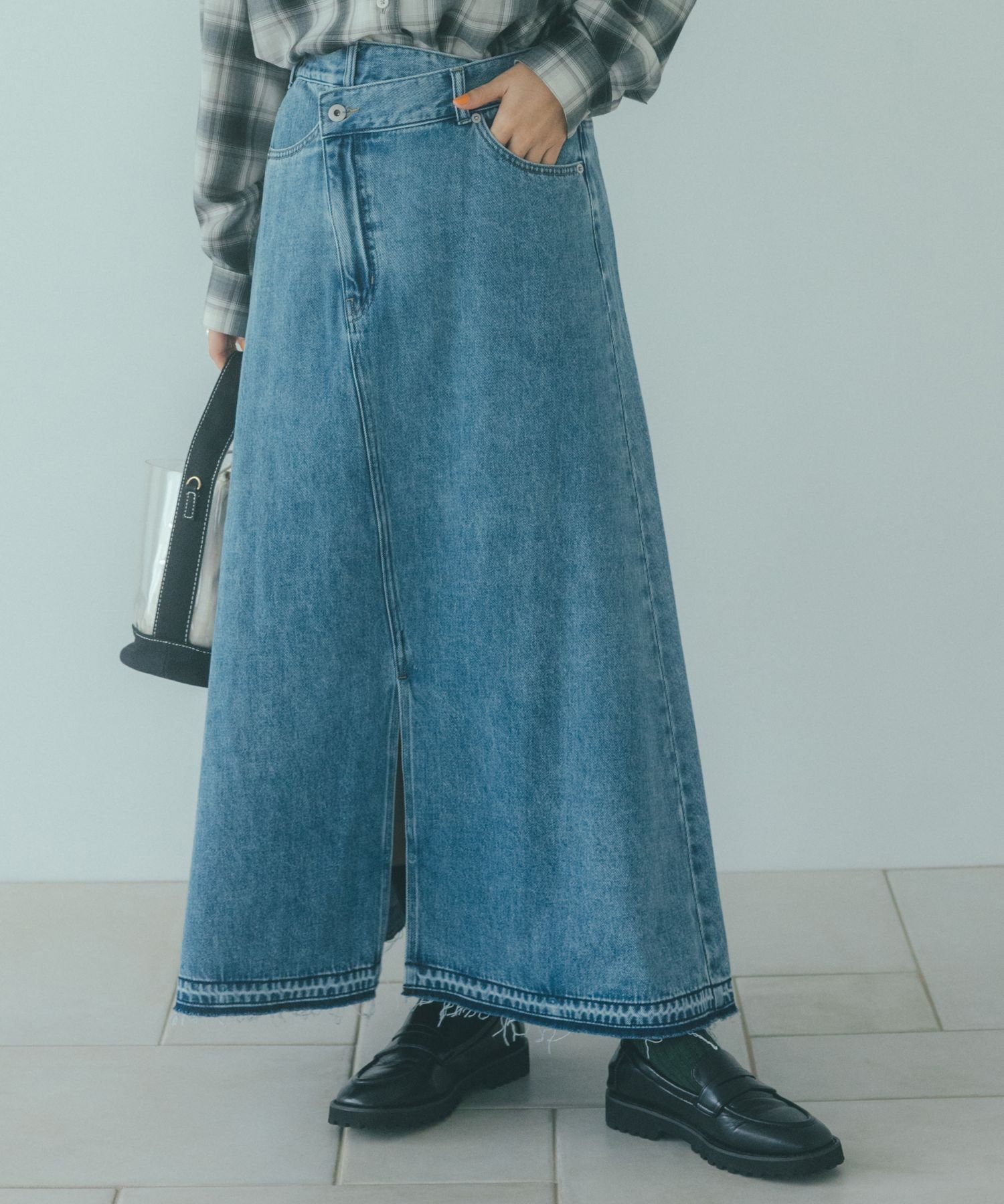 【スタディオ クリップ/studio CLIP】のリメイク風甘織りデニムスカート プチ・プラスサイズあり 《CLIP denim》 人気、トレンドファッション・服の通販 founy(ファニー) ファッション Fashion レディースファッション Fashion for Women スカート Skirts デニムスカート・カジュアルスカート Denim Skirts おすすめ Recommended / Our Picks ジャケット Jacket, Outerwear スリット Slit, Slit Detail デニム Denim, Jeans Material フレア Flare, Flared ボトム Bottoms, Lower Wear ラップ Wrap, Wrap Design リメイク Remake, Reconstructed other-1|ID: prp329100004846260 ipo3291000000036324848