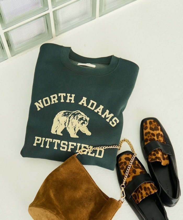 【フリークスストア/FREAK'S STORE】のアニマル カレッジ フロッキー ロゴ スウェット【限定展開】 25AW インテリア・キッズ・メンズ・レディースファッション・服の通販 founy(ファニー) 　ファッション　Fashion　レディースファッション　Fashion for Women　トップス・カットソー　Cut & Sew Tops　レディースパーカー・カジュアルフーディー　Casual Hoodies & Sweatshirts　スウェット・クルーネックトップス　Sweatshirts & Crewnecks / Relaxed Fit Sweat Tops　アニマル　Animal Print　キャップ　Cap, Baseball Cap　ショート　Short, Short Length　スウェット / スエット　Sweatshirt, Sweatwear　ストレート　Straight, Straight Cut　スニーカー　Sneakers, Trainers　ダウン　Down, Puffer　デニム　Denim, Jeans Material　人気　Popular, Best Seller　バランス　Balance, Style Balance　ブルゾン　Blouson, Bomber Jacket　ルーズ　Loose, Oversized　ワイド　Wide, Wide Fit　A/W・秋冬　Autumn/Winter　冬　Winter / This Winter　おすすめ　Recommended / Our Picks　2025年　2025　2025-2026秋冬・A/W　Autumn/Winter 2025–26 AW25–26　グリーン|ID: prp329100004846513 ipo3291000000036120935