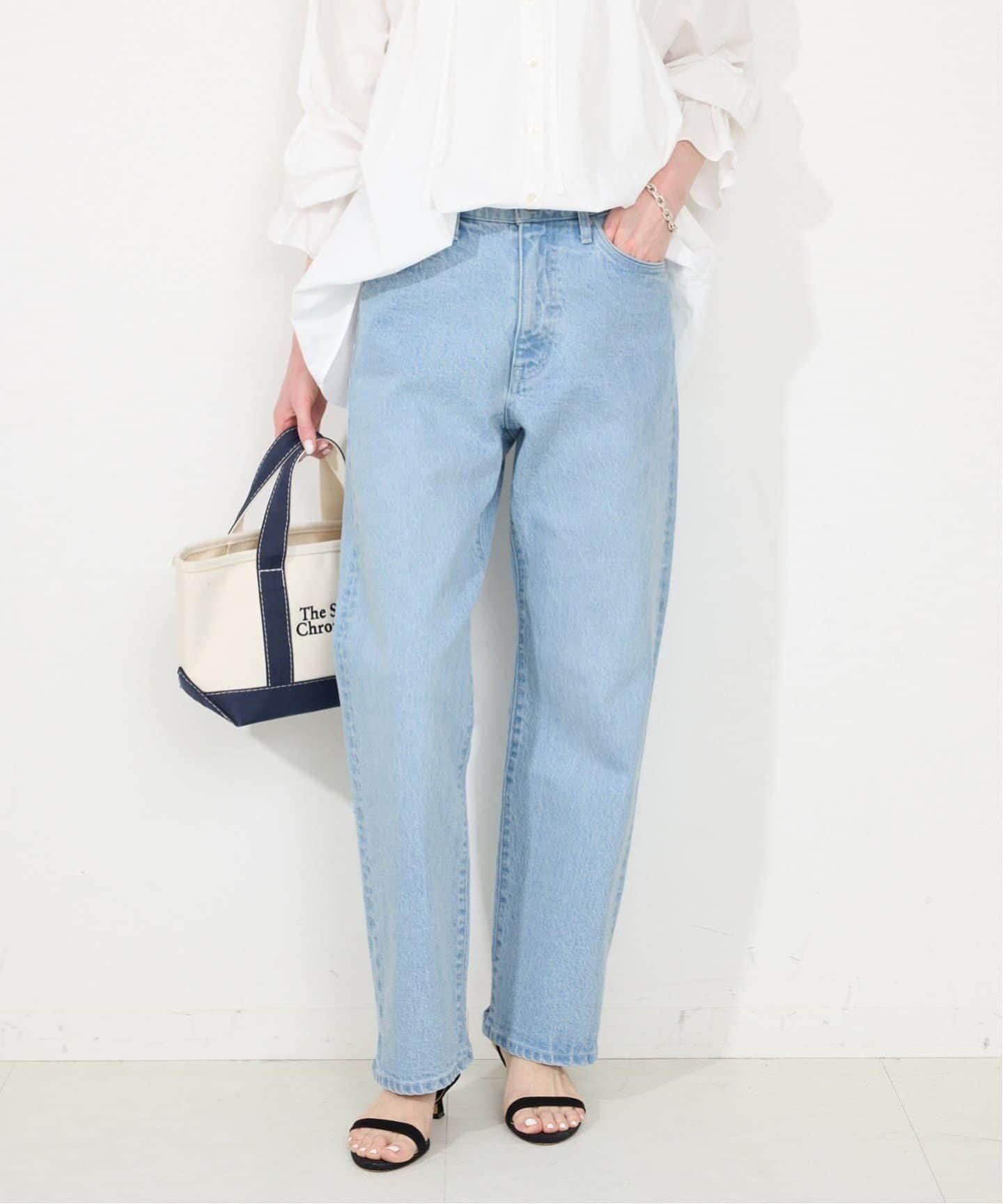 【スローブ イエナ/SLOBE IENA】の《4サイズ展開/追加8》LE DENIM ストレートデニムパンツ インテリア・キッズ・メンズ・レディースファッション・服の通販 founy(ファニー) 　ファッション　Fashion　レディースファッション　Fashion for Women　パンツ　Pants & Trousers　デニムパンツ・ジーンズ・美脚デニム　Denim Jeans & Pants　2025年　2025　2025-2026秋冬・A/W　Autumn/Winter 2025–26 AW25–26　おすすめ　Recommended / Our Picks　シンプル　Simple, Minimal　ストレート　Straight, Straight Cut　ダウン　Down, Puffer　フィット　Fit, Slim Fit　ベーシック　Basic, Essential　ブルー|ID: prp329100004847483 ipo3291000000036089827