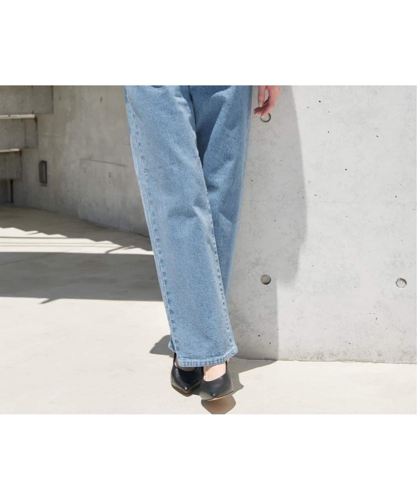 【スローブ イエナ/SLOBE IENA】の《4サイズ展開/追加8》LE DENIM ストレートデニムパンツ インテリア・キッズ・メンズ・レディースファッション・服の通販 founy(ファニー) 　ファッション　Fashion　レディースファッション　Fashion for Women　パンツ　Pants & Trousers　デニムパンツ・ジーンズ・美脚デニム　Denim Jeans & Pants　2025年　2025　2025-2026秋冬・A/W　Autumn/Winter 2025–26 AW25–26　おすすめ　Recommended / Our Picks　シンプル　Simple, Minimal　ストレート　Straight, Straight Cut　ダウン　Down, Puffer　フィット　Fit, Slim Fit　ベーシック　Basic, Essential　サックスブルー|ID: prp329100004847483 ipo3291000000036089829