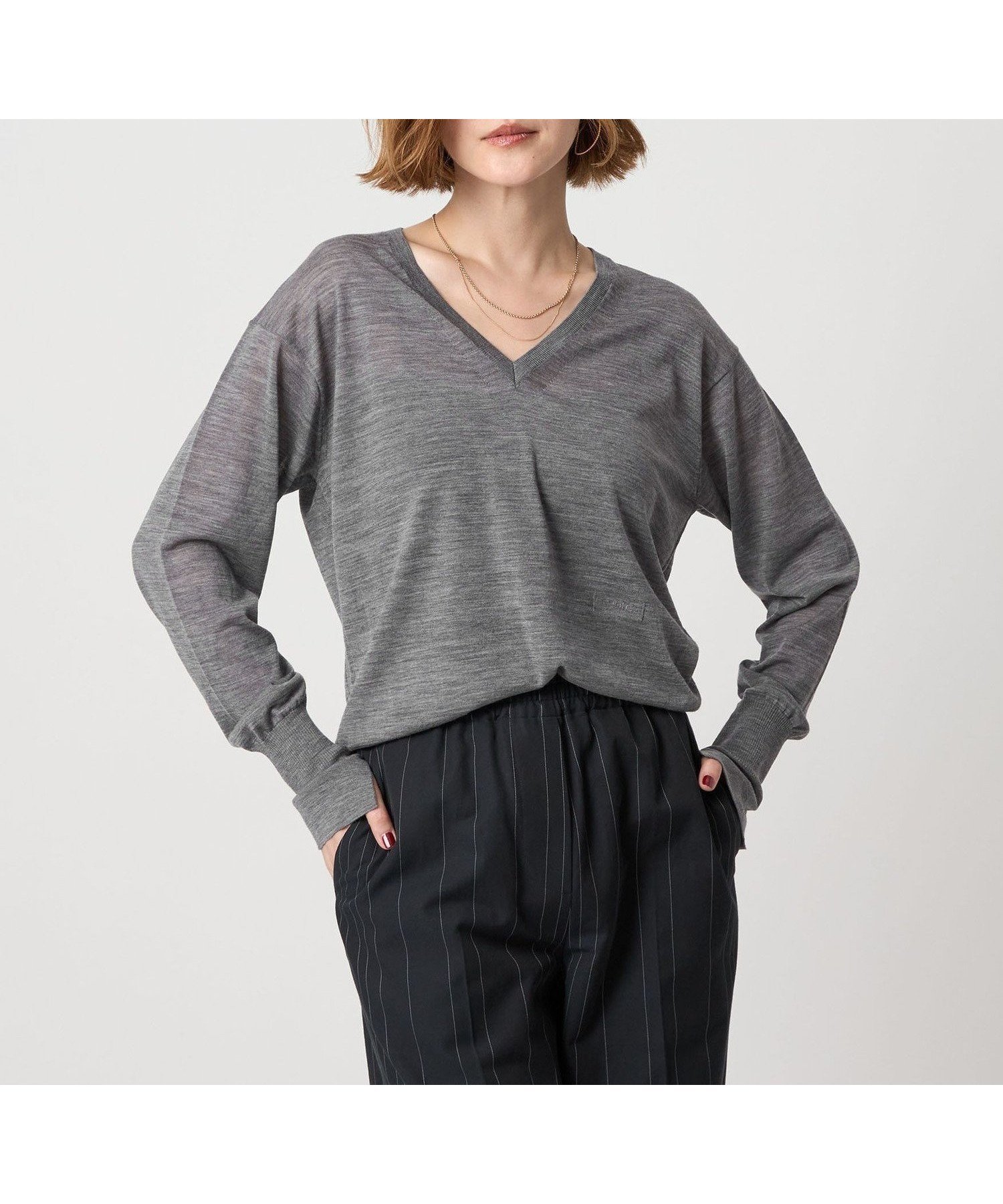 【ユナイテッドアローズ/UNITED ARROWS】のconte シアー Vネックニット インテリア・キッズ・メンズ・レディースファッション・服の通販 founy(ファニー) 　ファッション　Fashion　レディースファッション　Fashion for Women　トップス・カットソー　Cut & Sew Tops　ニット　Knit Tops & Sweaters　Vネックトップス　V-Neck Tops / V-Cut Neckline Shirts　シアー　Sheer, See-Through　定番　Standard, Basic Item　MD.GRAY|ID: prp329100004847923 ipo3291000000035429209