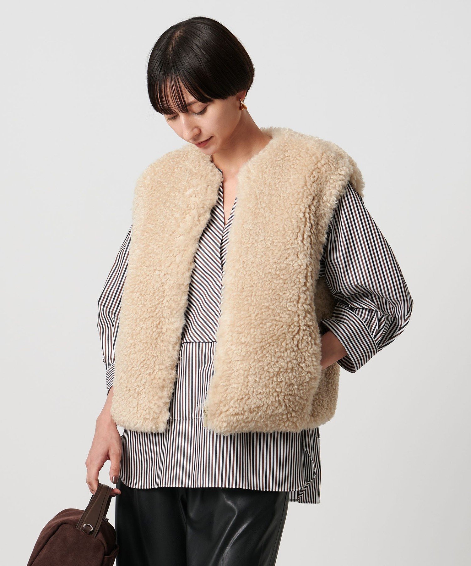 【ユナイテッドアローズ/UNITED ARROWS】のファーライク ボア ベスト インテリア・キッズ・メンズ・レディースファッション・服の通販 founy(ファニー) 　ファッション　Fashion　レディースファッション　Fashion for Women　アウター　Coat / Outerwear Collection　トップス・カットソー　Cut & Sew Tops　ベスト&ジレ / 重ね着スタイル　Vests & Gilets　おすすめ　Recommended / Our Picks　バランス　Balance, Style Balance　フォルム　Silhouette, Form　ベスト　Vest, Waistcoat　リブニット　Rib Knit, Ribbed Knit　NATURAL|ID: prp329100004847967 ipo3291000000035429977